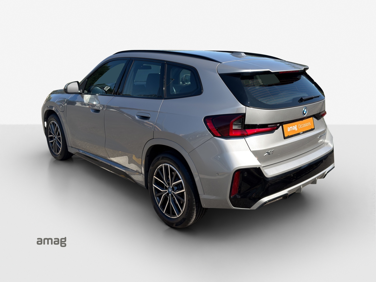 BMW X1 xDrive 25e M Sport-showroom-element-2