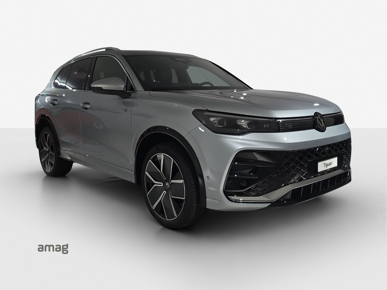 VW Tiguan 2.0 TSI DSG R-Line 4Motion-image-5