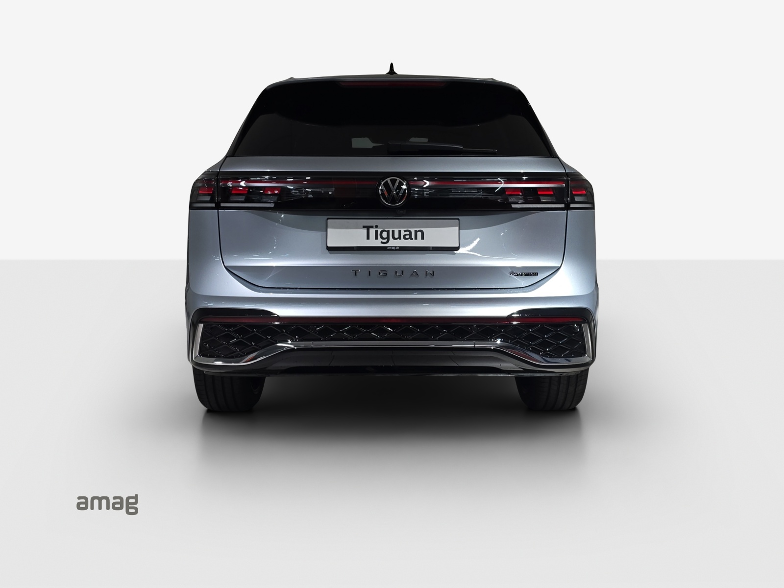 VW Tiguan 2.0 TSI DSG R-Line 4Motion-image-3