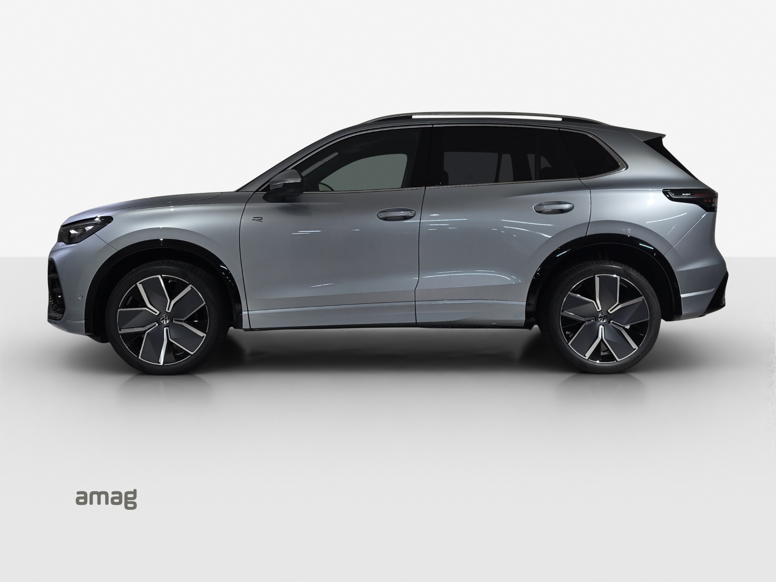 VW Tiguan 2.0 TSI DSG R-Line 4Motion-image-1