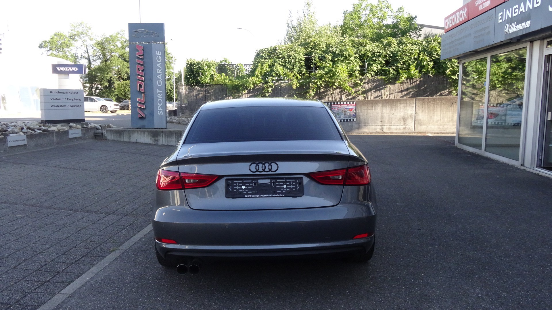 AUDI A3 Limousine 1.4 TFSI Attraction S-tronic-image-4