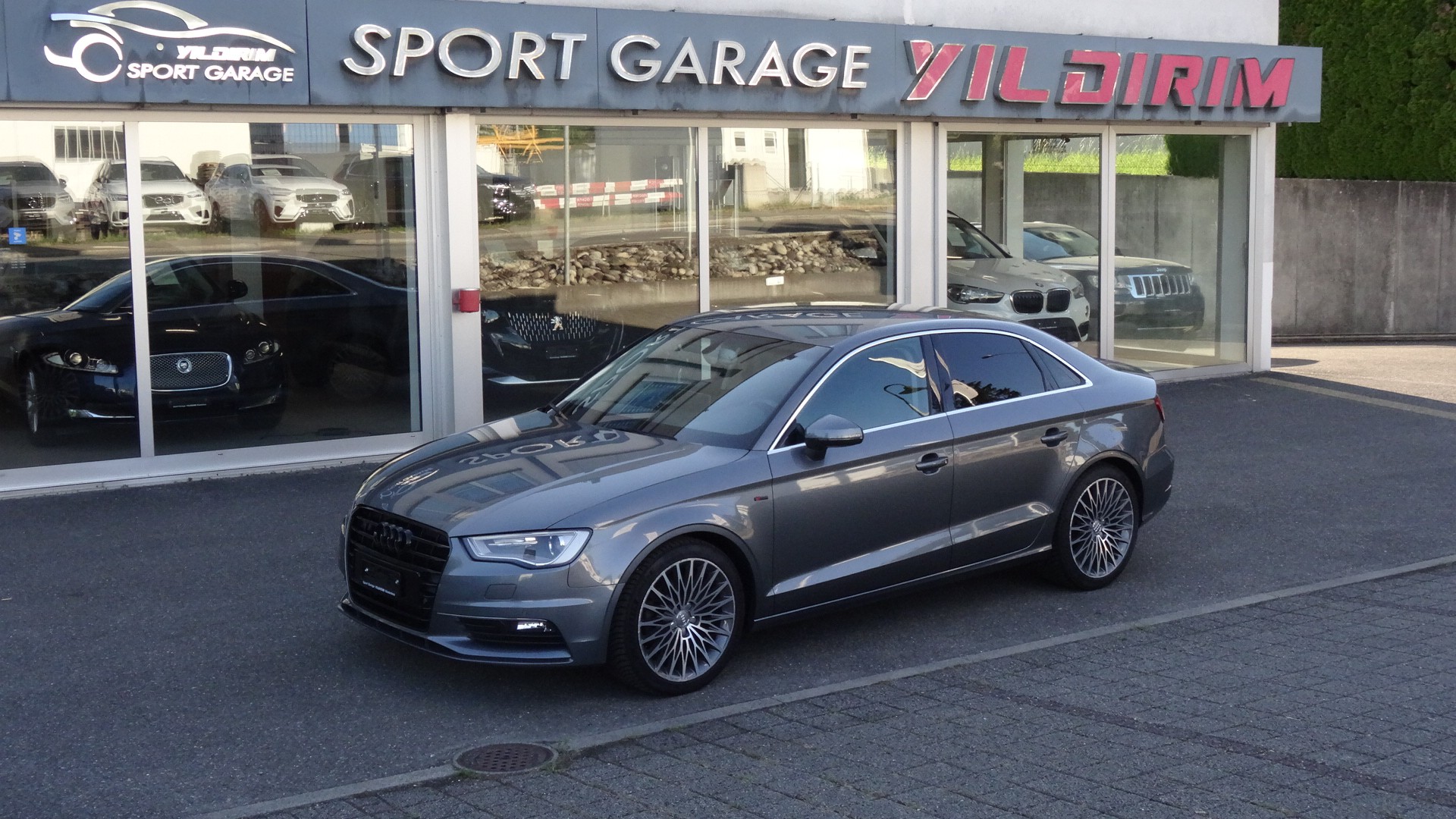 AUDI A3 Limousine 1.4 TFSI Attraction S-tronic-image-21