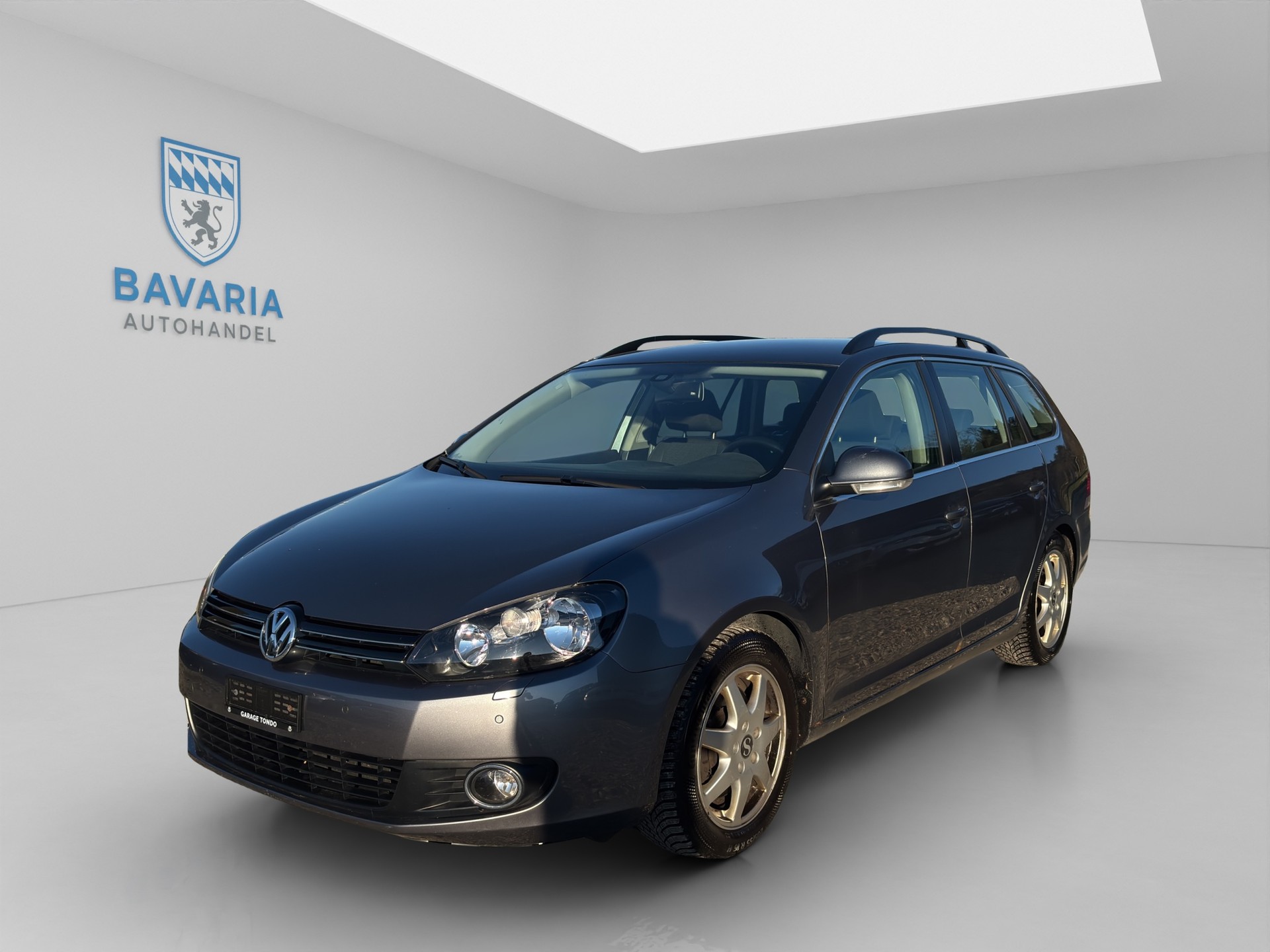 VW Golf Variant 1.6 TDI Comfortline 4Motion-image-0