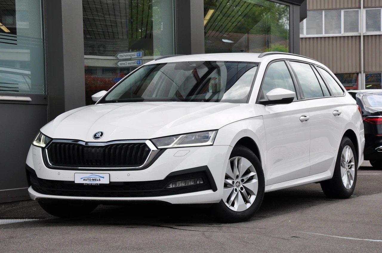 SKODA Octavia Combi 2.0 TDI DSG Ambition 4x4-image-2