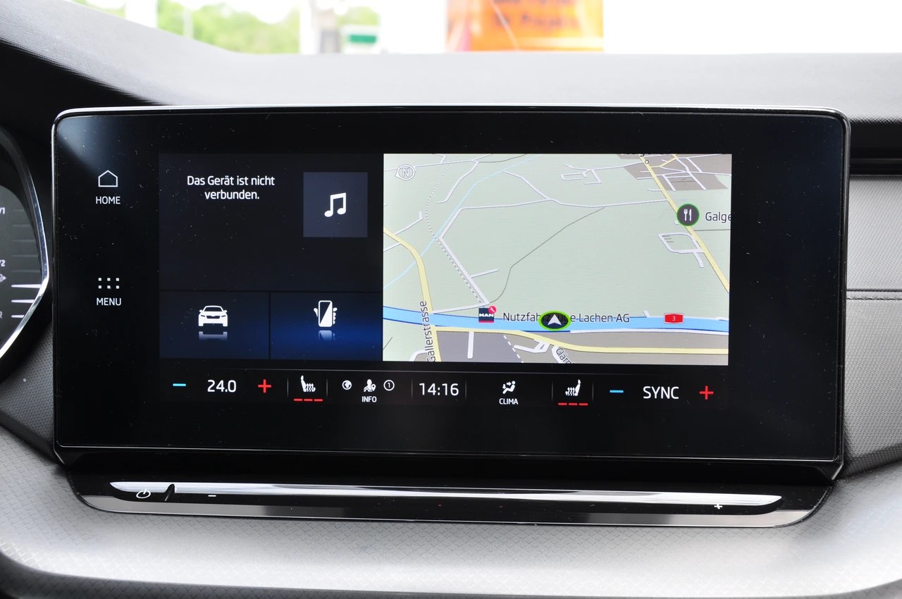 SKODA Octavia Combi 2.0 TDI DSG Ambition 4x4-image-28