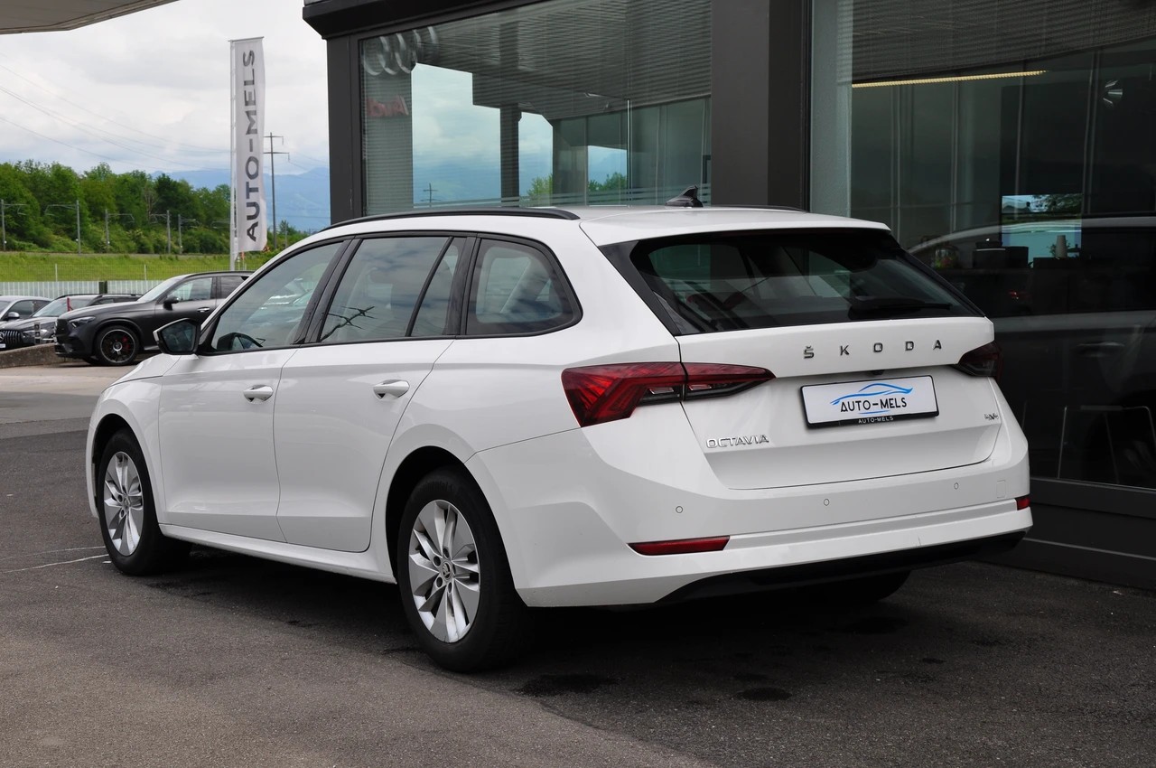 SKODA Octavia Combi 2.0 TDI DSG Ambition 4x4-image-7