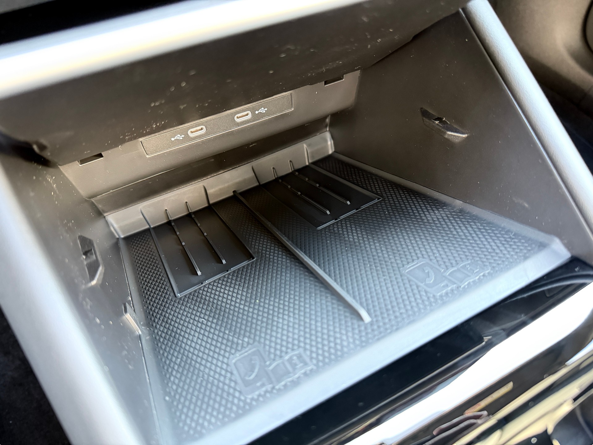 VW Tiguan 2.0 TSI DSG R-Line 4Motion-image-19