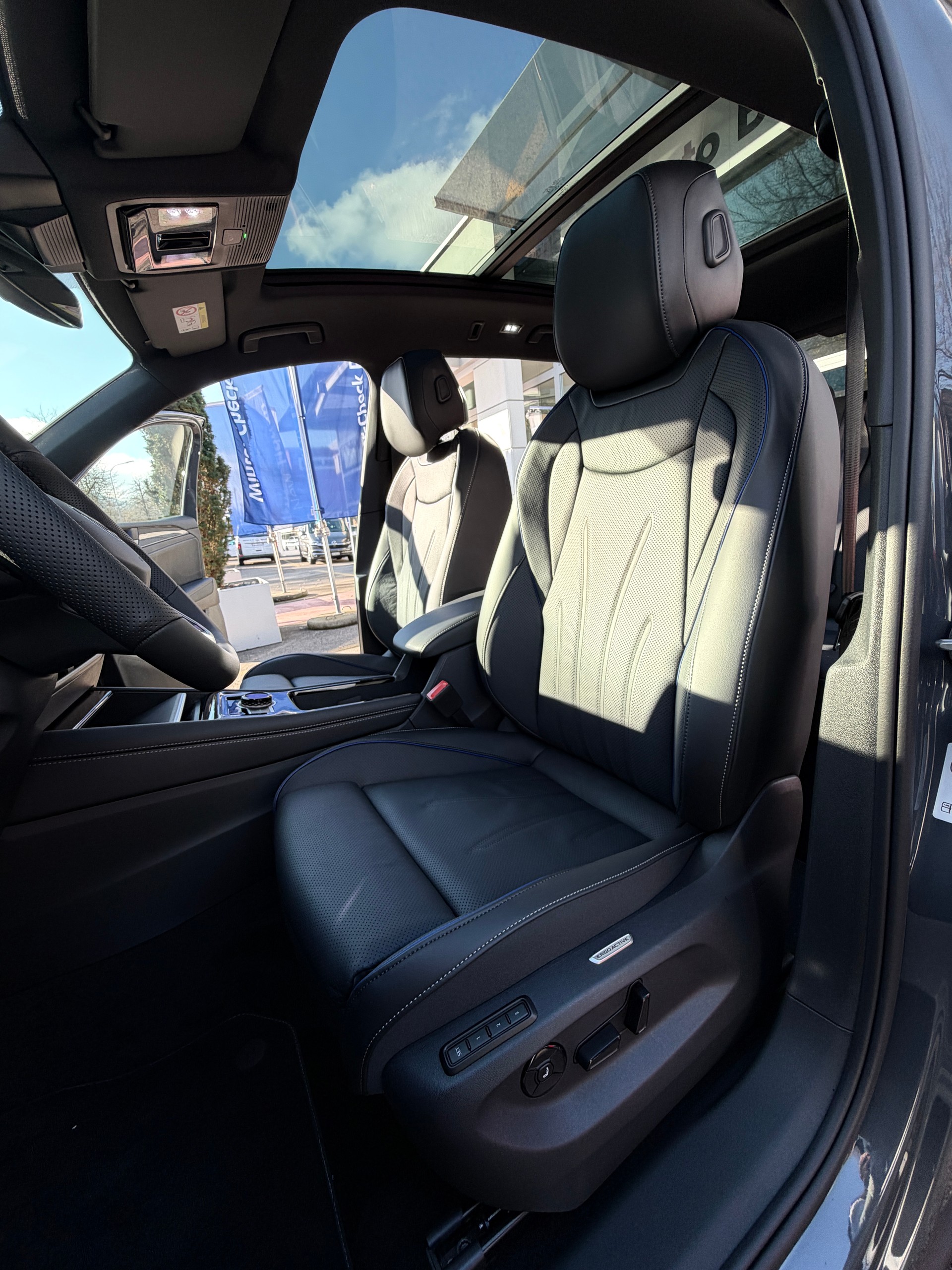 VW Tiguan 2.0 TSI DSG R-Line 4Motion-image-11