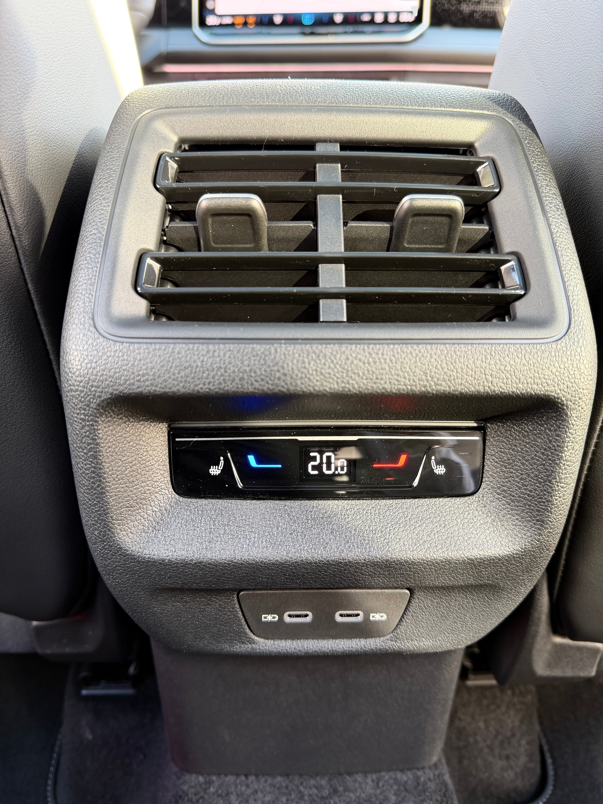 VW Tiguan 2.0 TSI DSG R-Line 4Motion-image-13