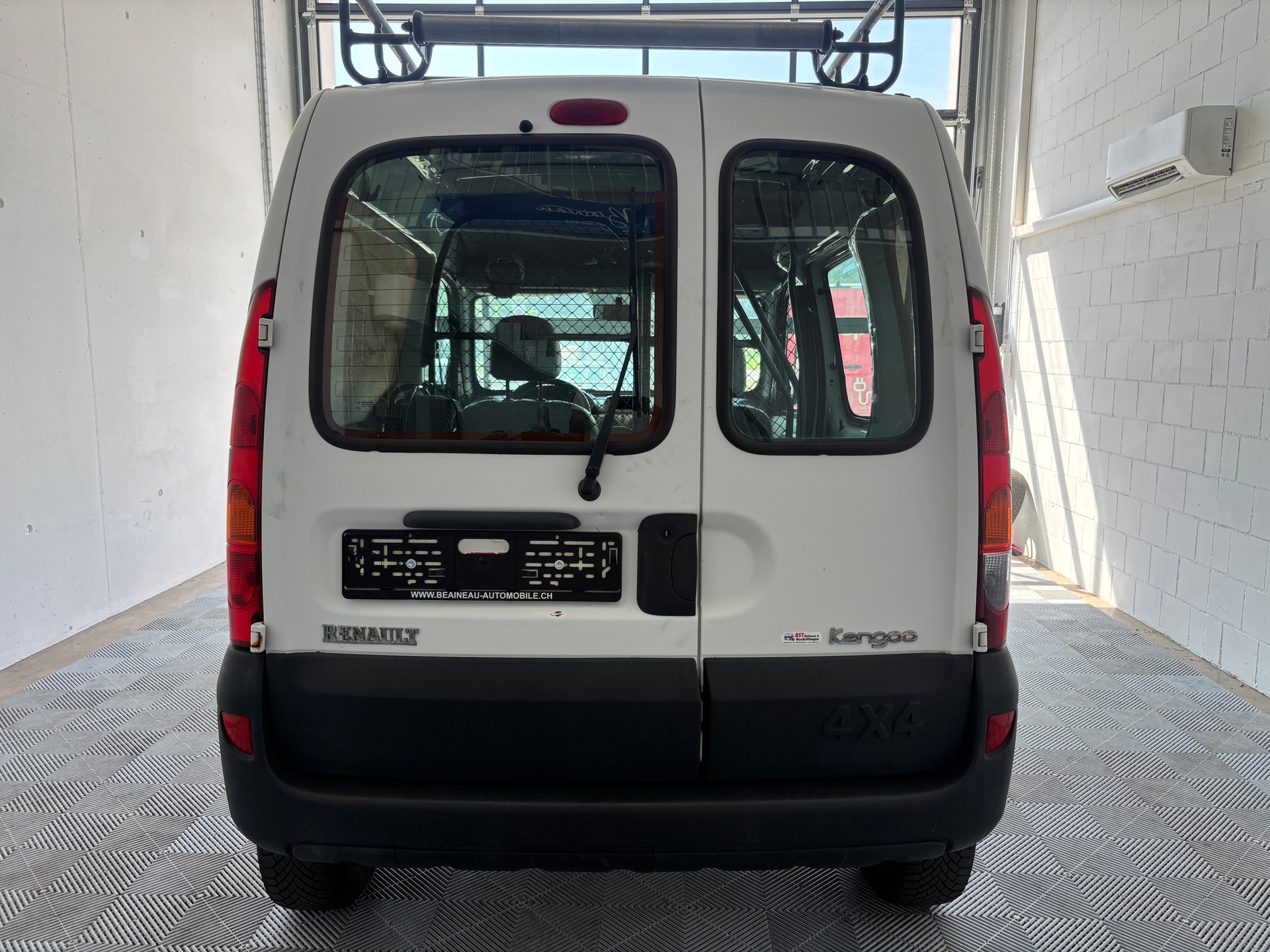 RENAULT Kangoo 1.6 16V 4x4-image-4