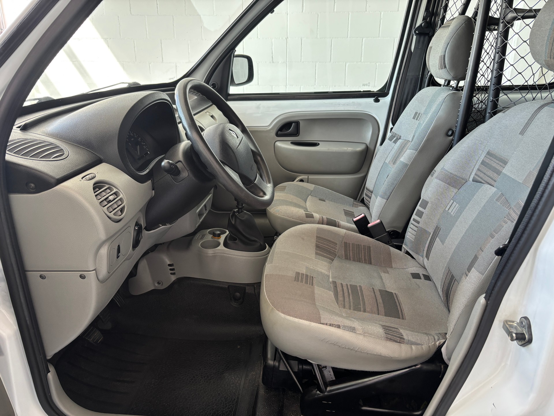 RENAULT Kangoo 1.6 16V 4x4-image-7