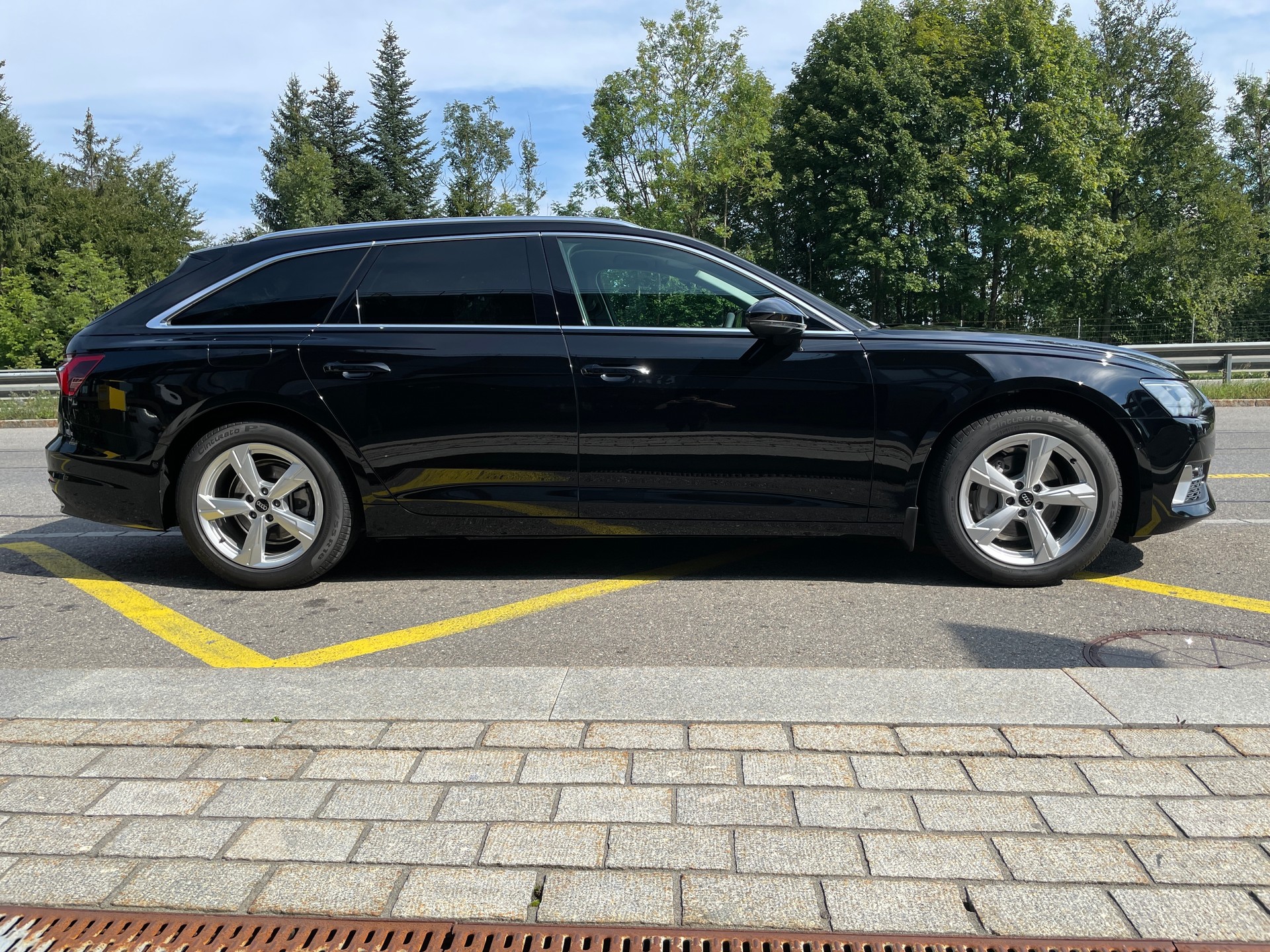 AUDI A6 Avant 40 TDI Sport S-tronic-image-3