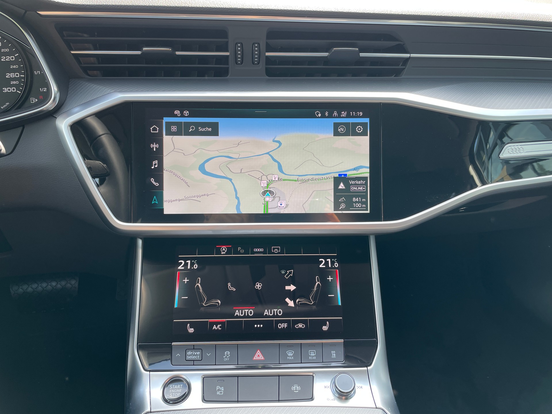 AUDI A6 Avant 40 TDI Sport S-tronic-image-22