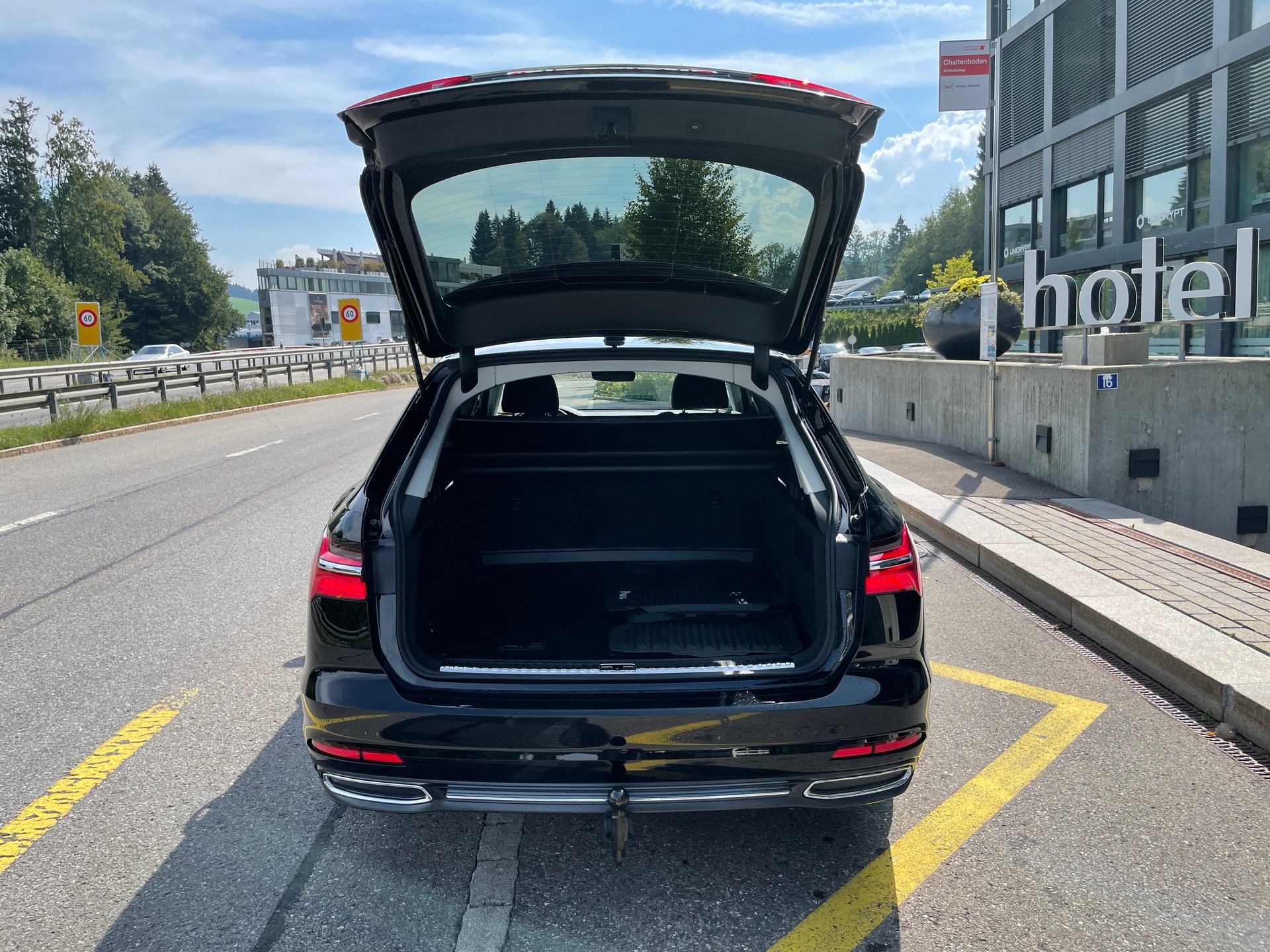 AUDI A6 Avant 40 TDI Sport S-tronic-image-6