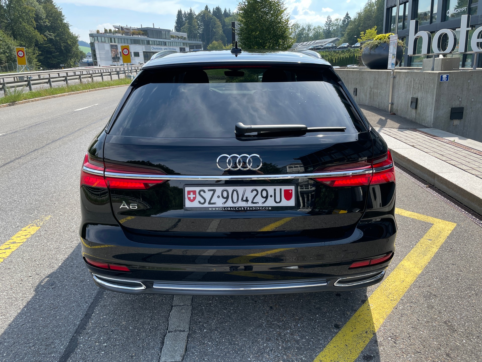 AUDI A6 Avant 40 TDI Sport S-tronic-image-7