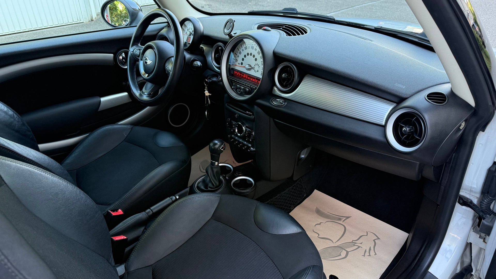 MINI Cooper S Steptronic-image-11