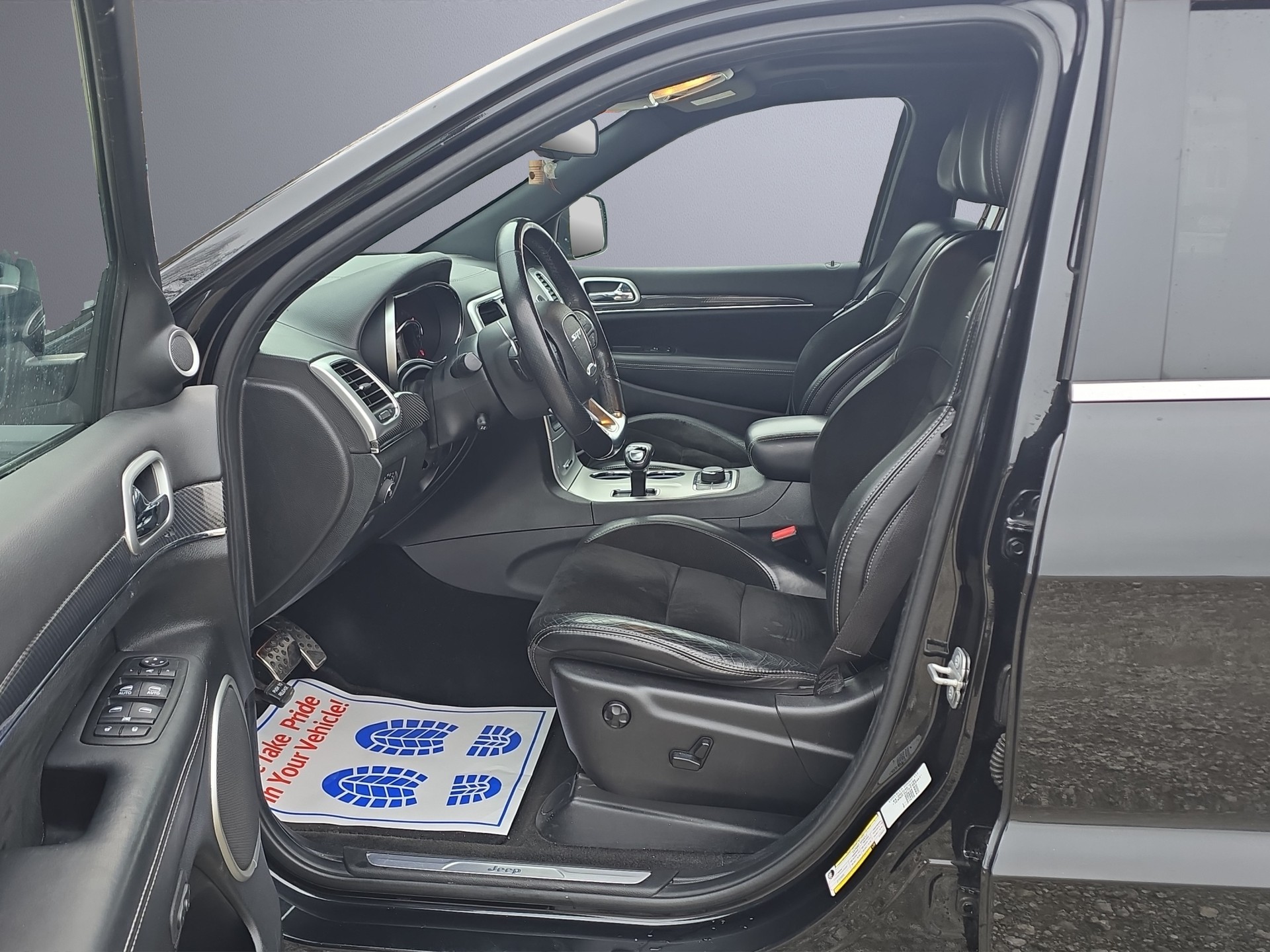JEEP Grand Cherokee 6.4 V8 HEMI SRT8 Automatic-image-9