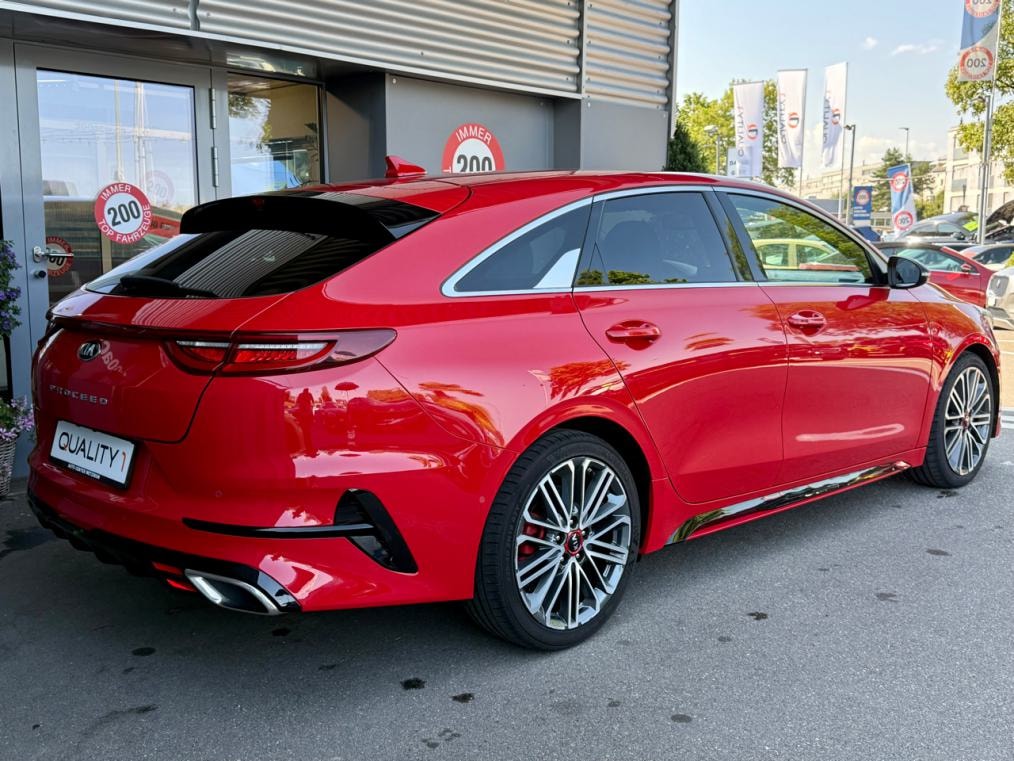 KIA ProCeed 1.6 T-GDi GT DCT-image-2