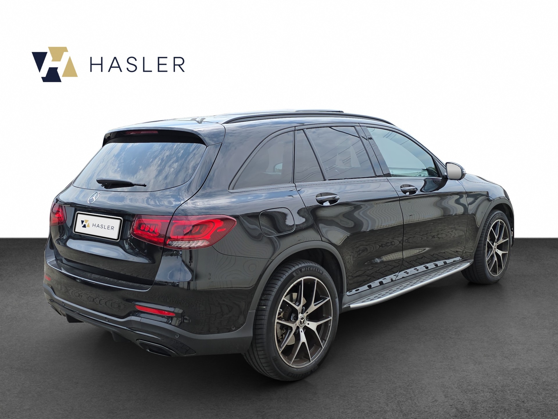 MERCEDES-BENZ GLC 300 AMG Line 4Matic 9G-Tronic-image-5