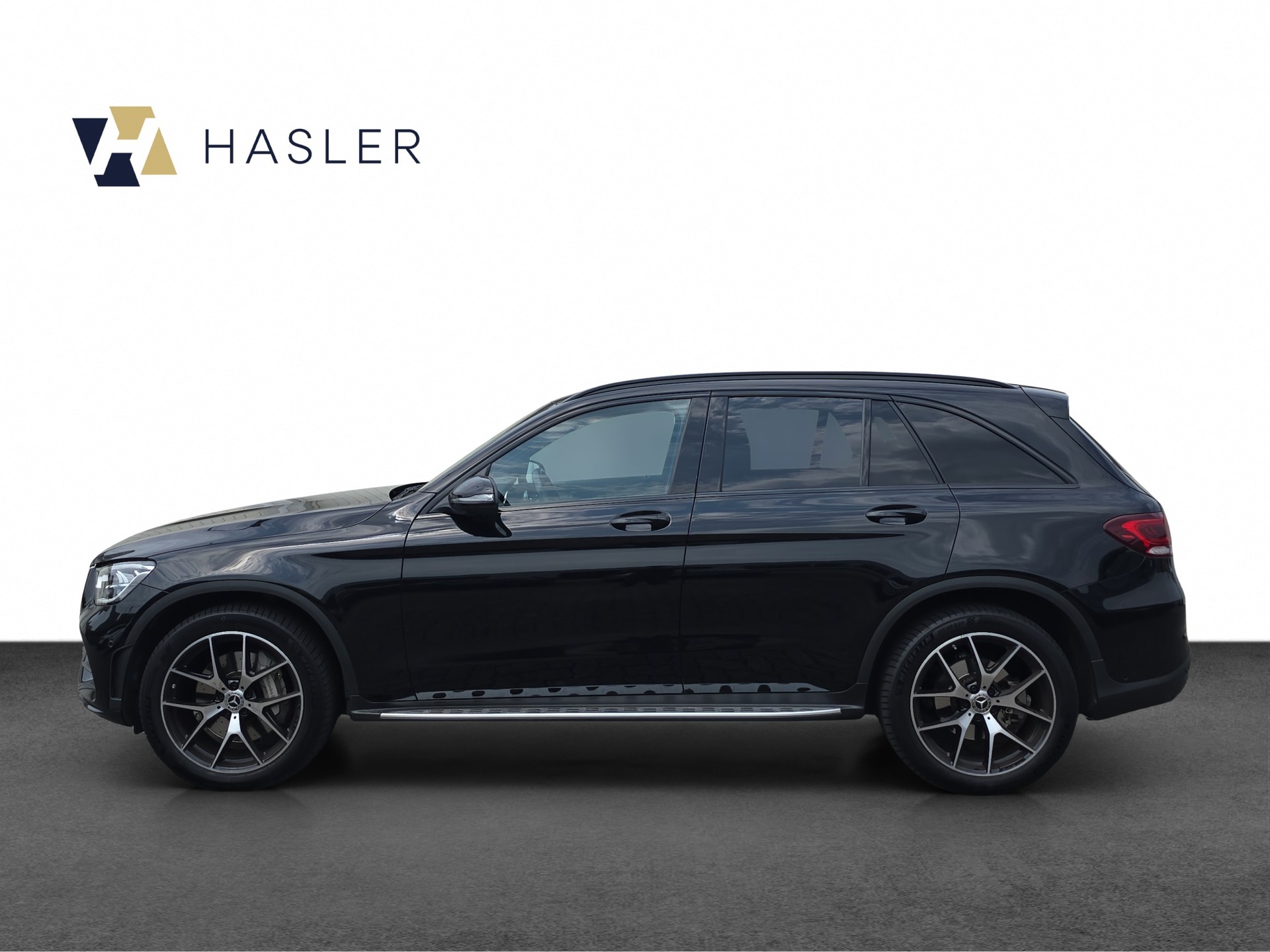 MERCEDES-BENZ GLC 300 AMG Line 4Matic 9G-Tronic-image-2