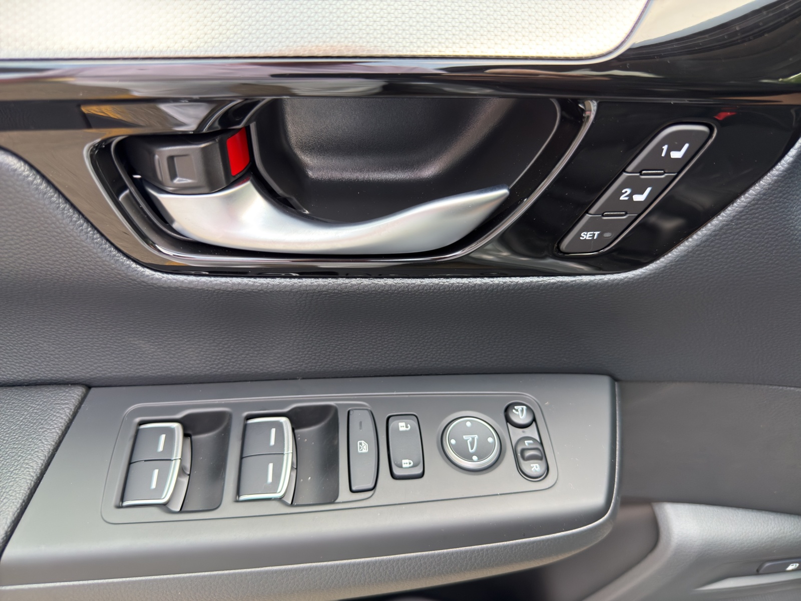 HONDA CR-V 2.0 i-MMD Plug-in Hybrid Advance Tech 2WD, Leasing Aktion 1.9 %, inkl. GRATIS Winterräder in Wert von 2200.--image-18