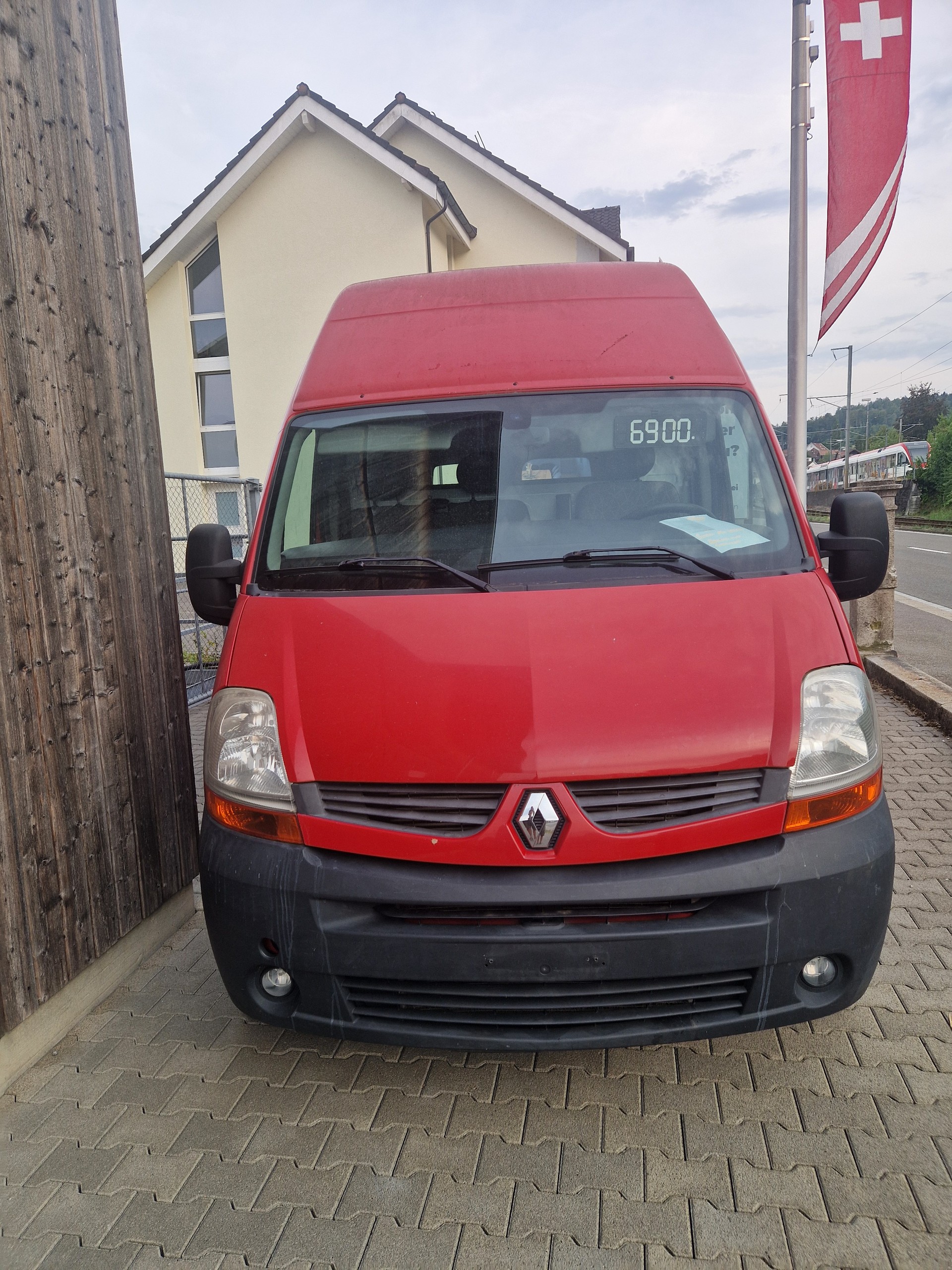 RENAULT Master T35 2.5dCi L3H2-image-0