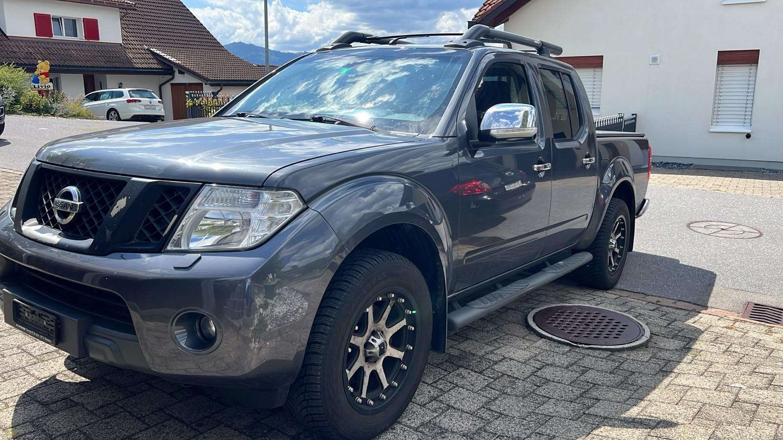 NISSAN Navara Double Cab XE 2.5 dCi 4WD LB-image-2
