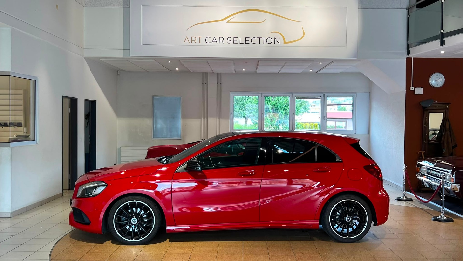 MERCEDES-BENZ A 180 AMG Line 7G-DCT Automat-image-1