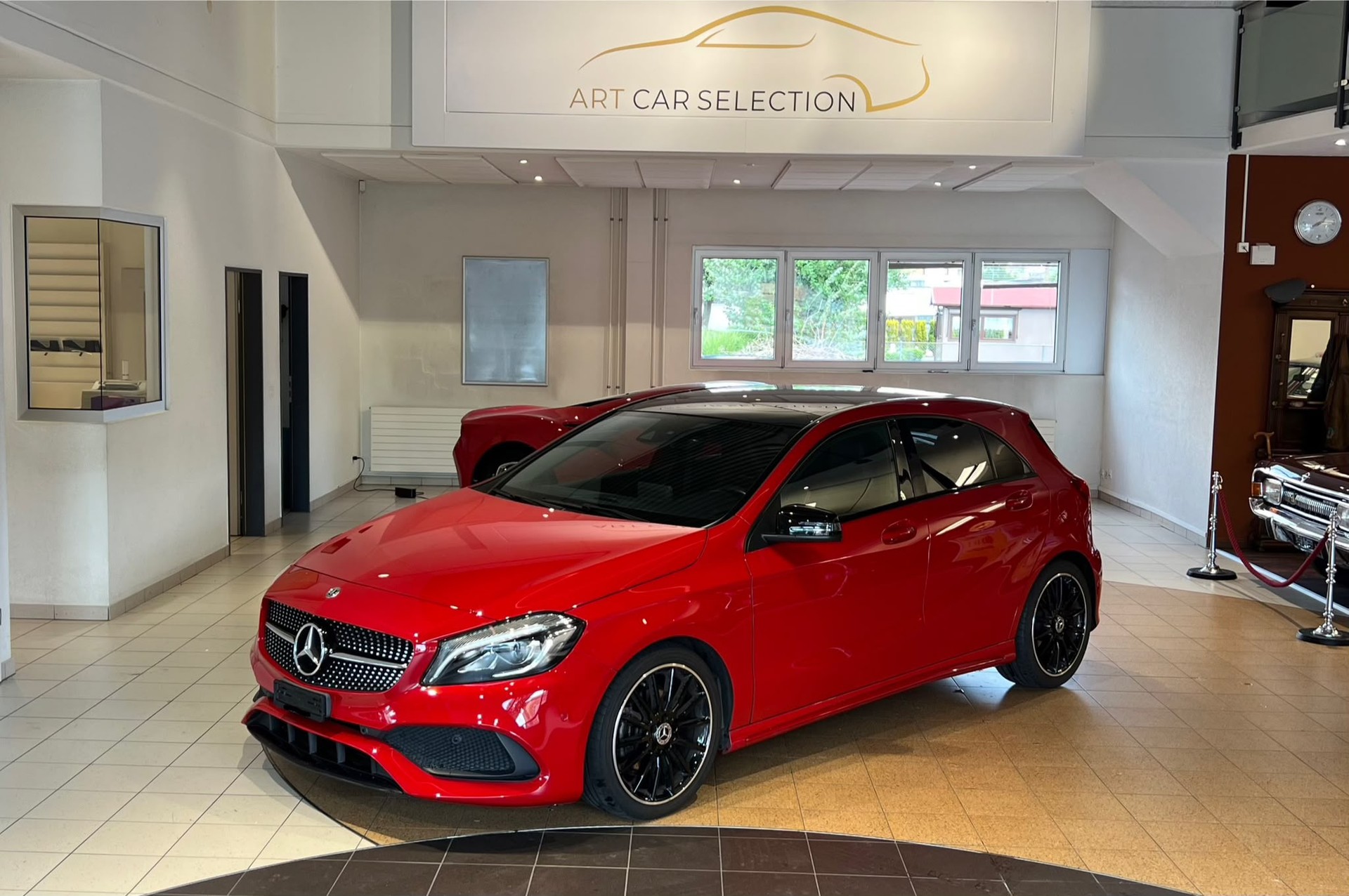 MERCEDES-BENZ A 180 AMG Line 7G-DCT Automat-image-0