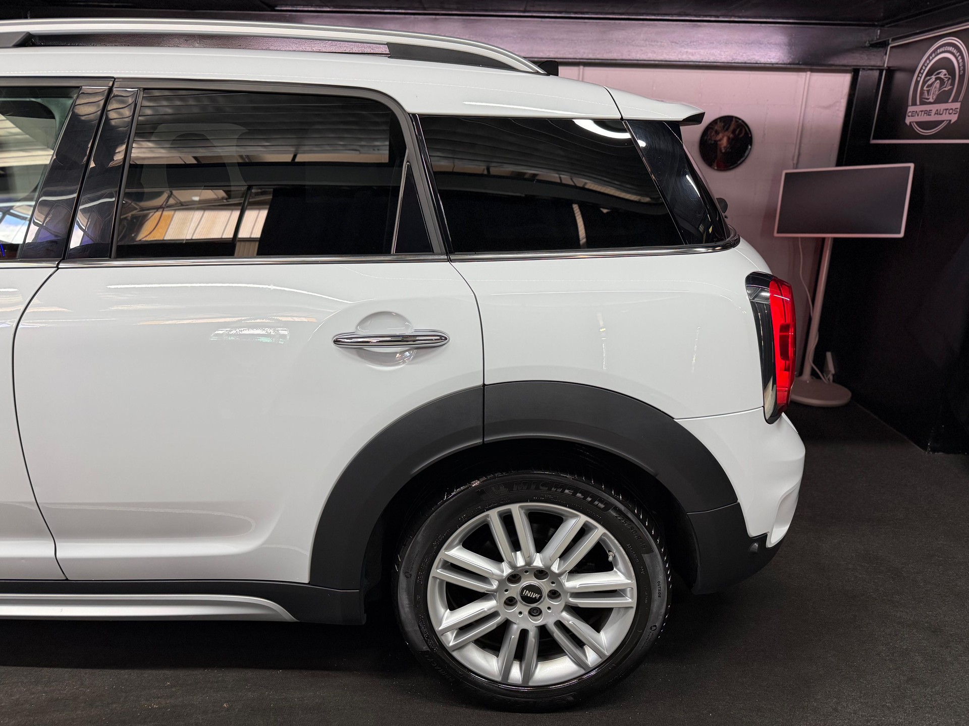 MINI Countryman Cooper SD ALL4 Steptronic | Kamera | Panoramadach | AHK | Harman-Kardon | Driving Assistant | Full Options-image-6