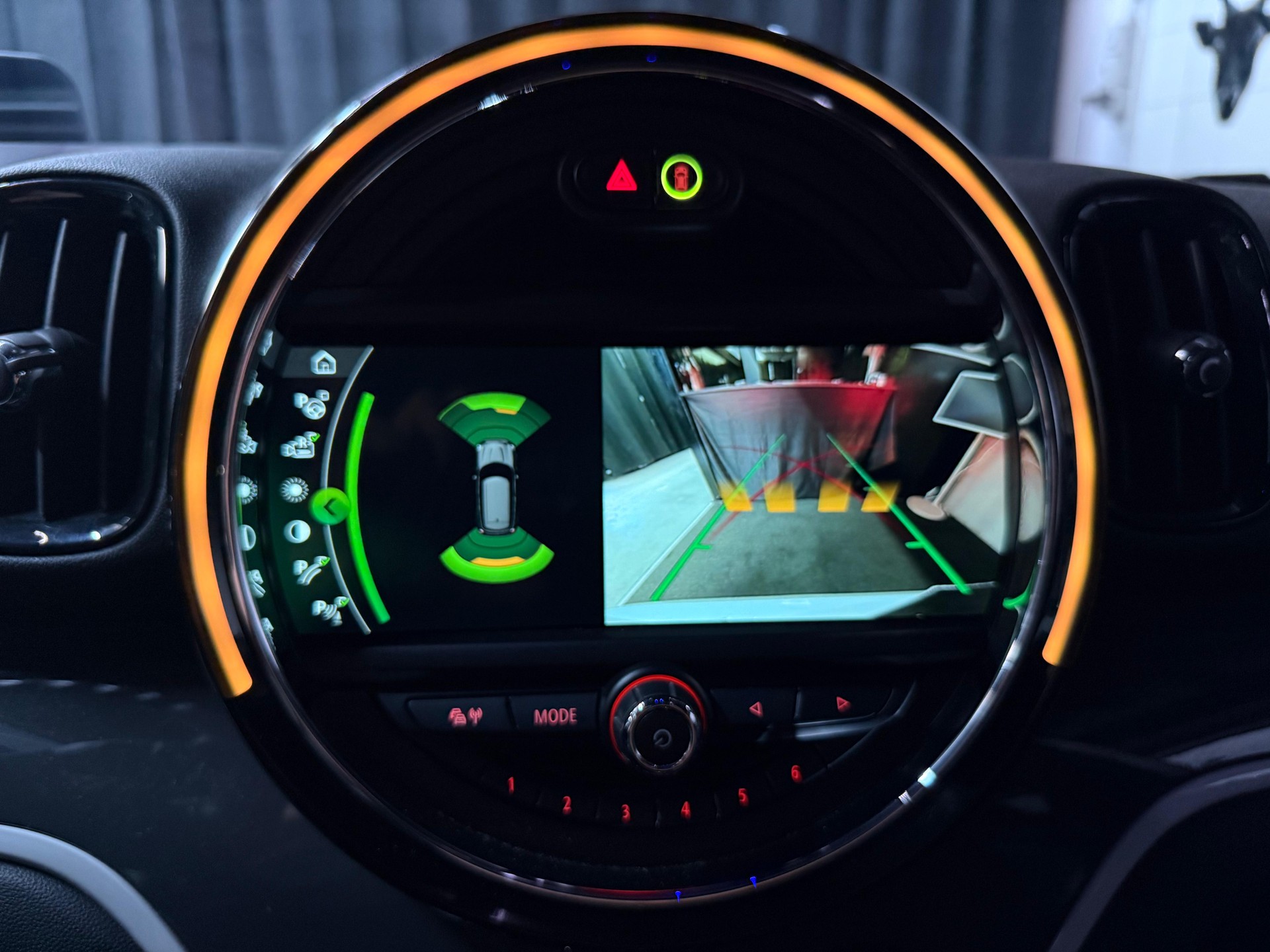 MINI Countryman Cooper SD ALL4 Steptronic | Kamera | Panoramadach | AHK | Harman-Kardon | Driving Assistant | Full Options-image-17