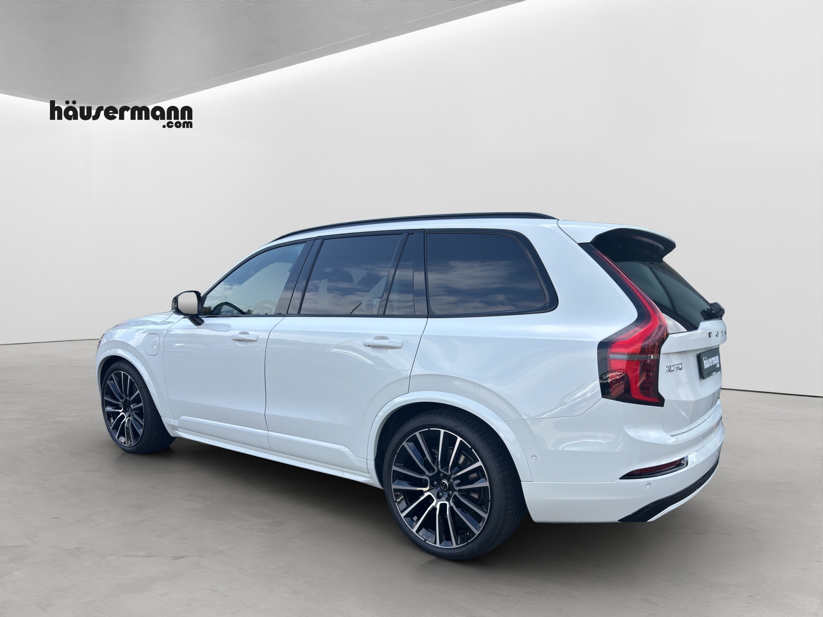 VOLVO XC90 2.0 T8 TE Ultra Dark eAWD-image-2