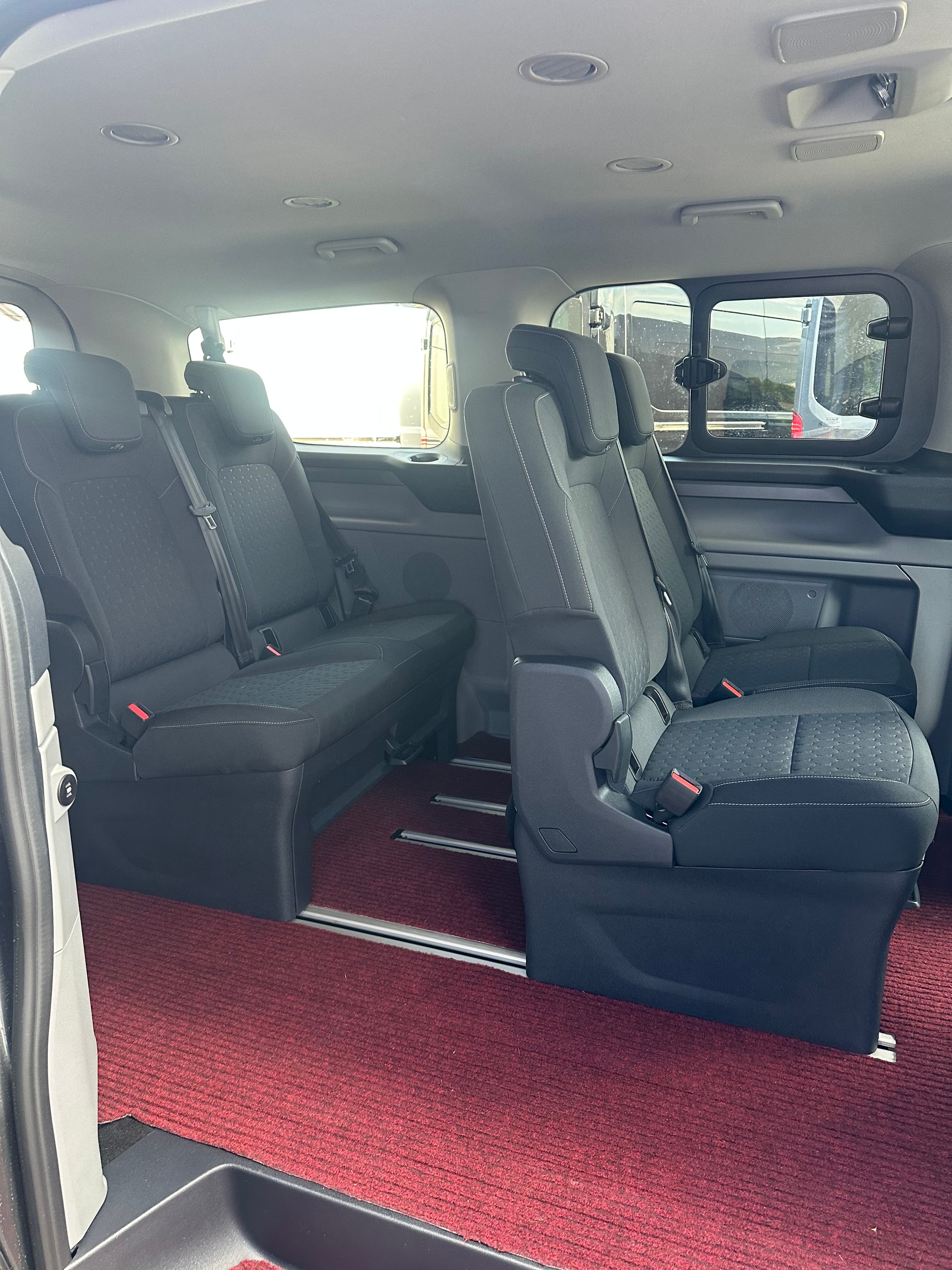 FORD Tourneo Custom 320 L1 2.0 EcoBlue 170 Titanium-image-10