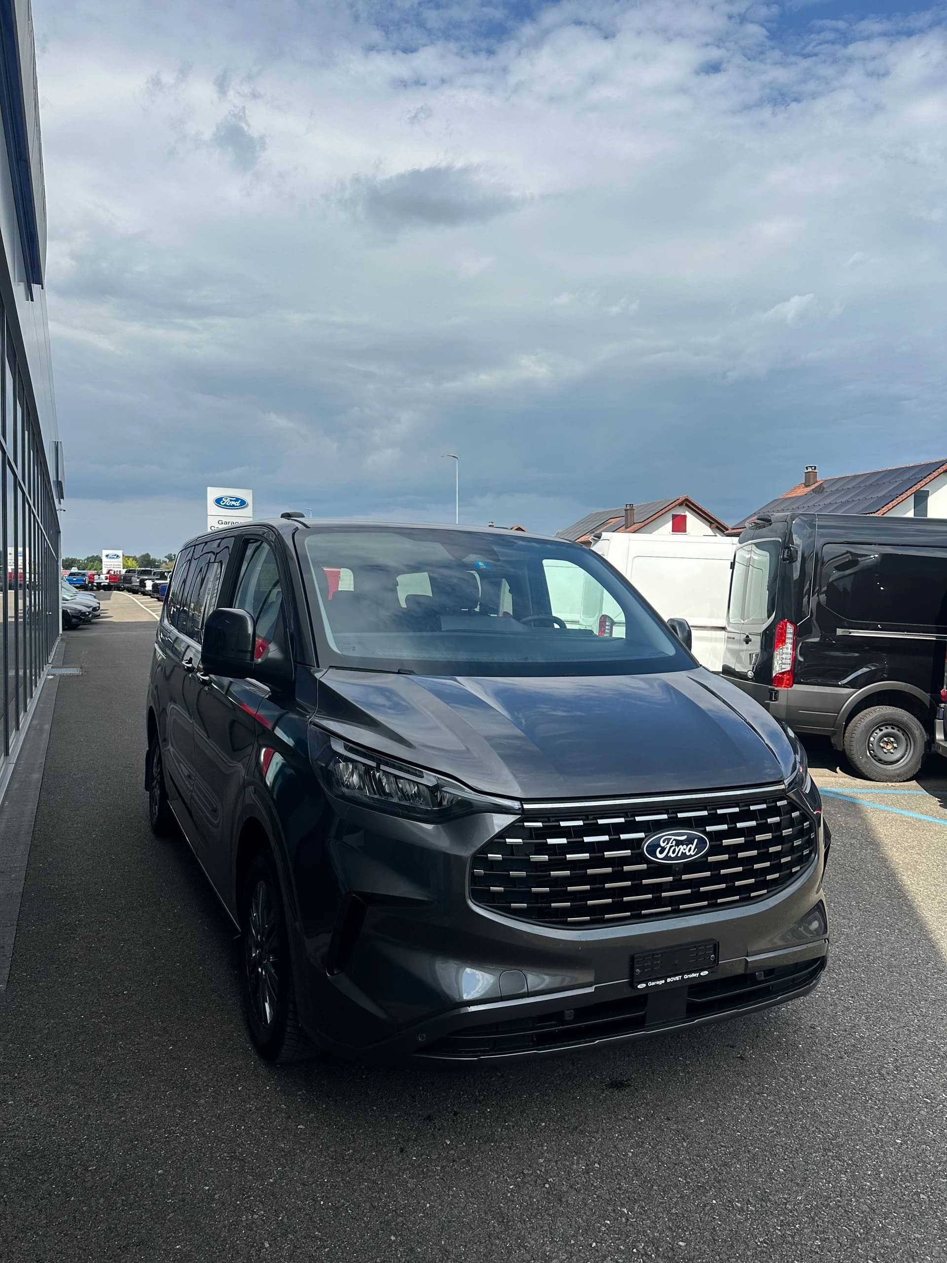 FORD Tourneo Custom 320 L1 2.0 EcoBlue 170 Titanium-image-6