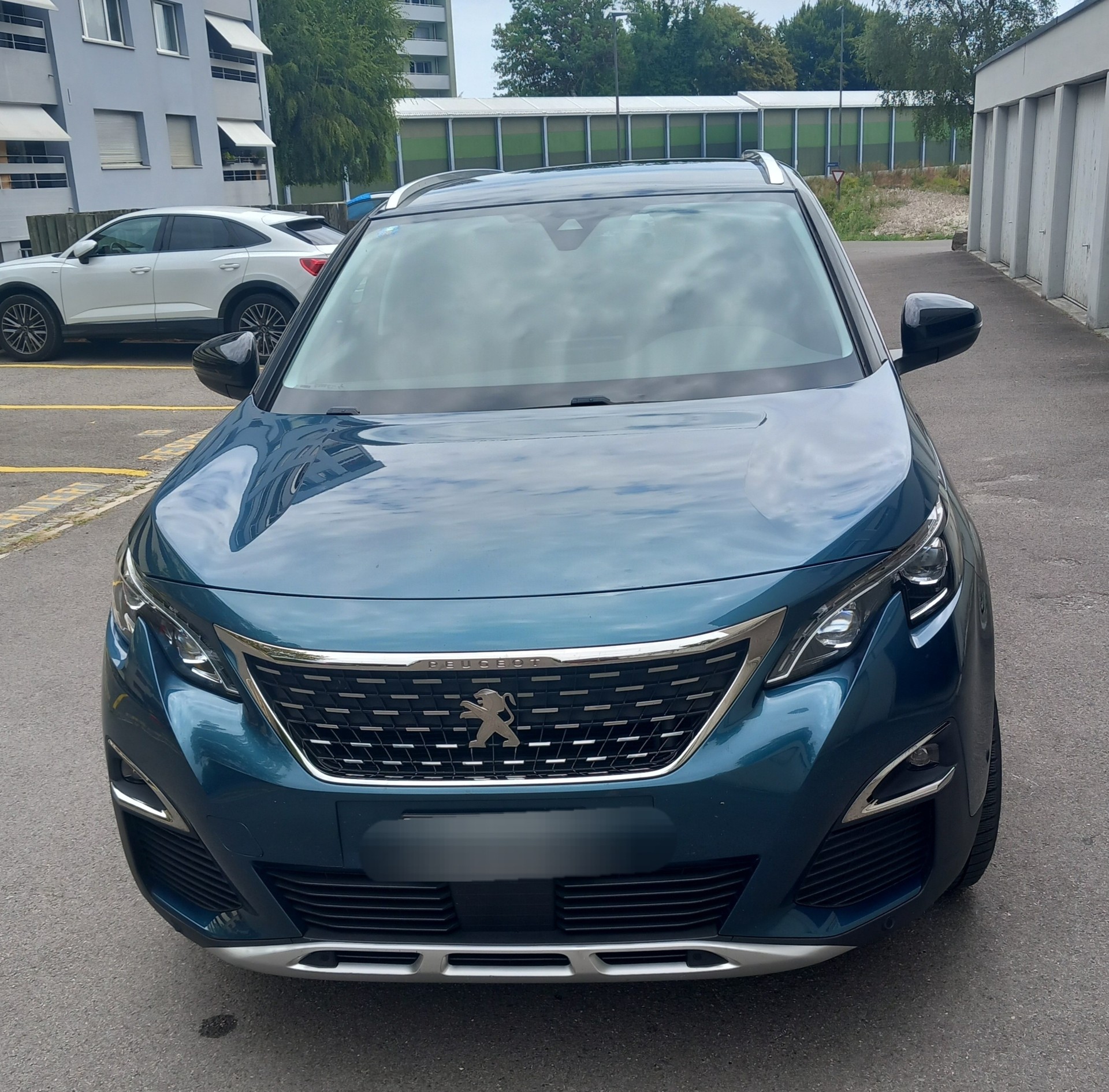 PEUGEOT Zahnriemen bei 123 000 k.m gewechselt. Garantie 12 Monate oder 20,000 k.m-image-0