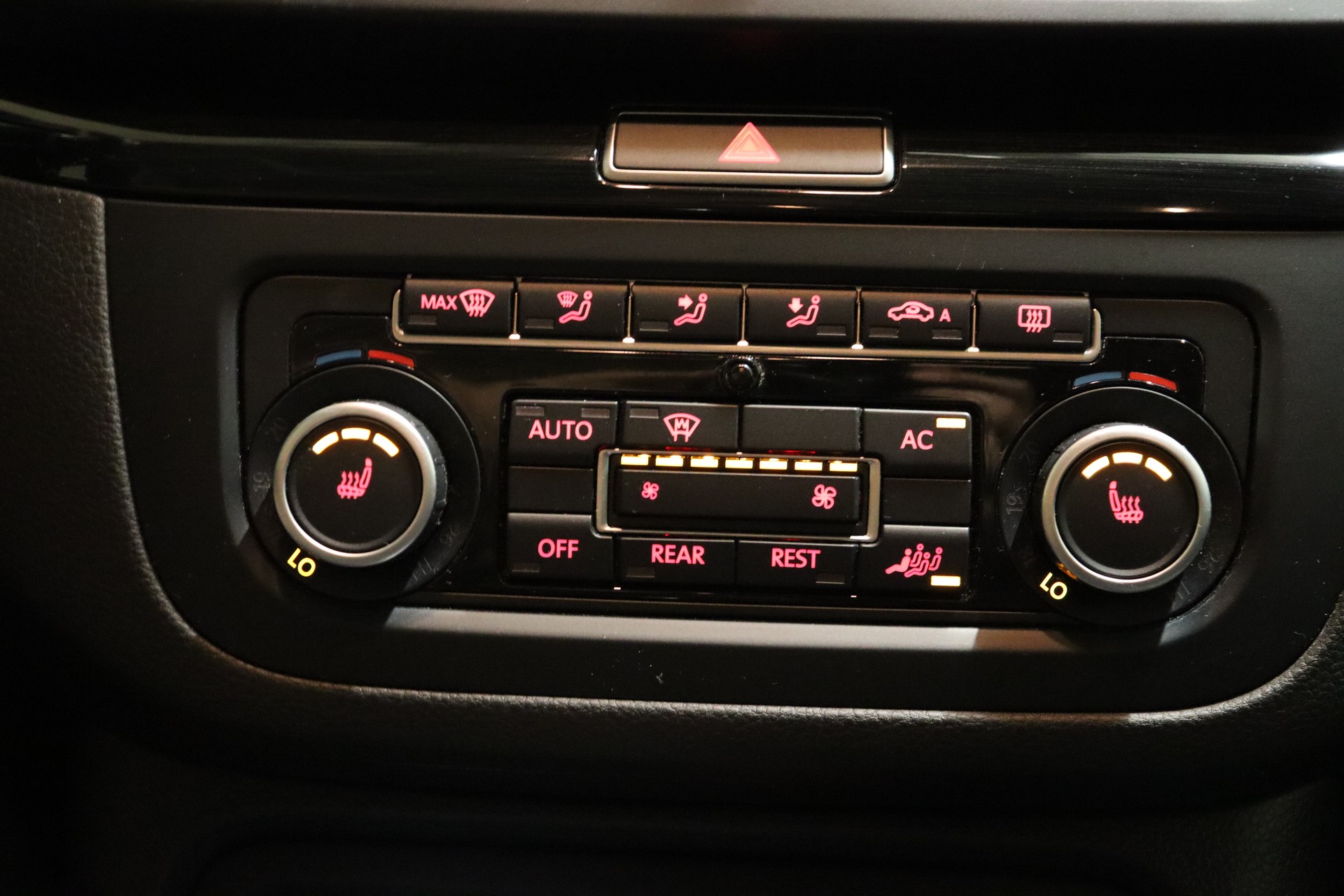 SEAT Alhambra 2.0 TDI Style Eco DSG-image-24