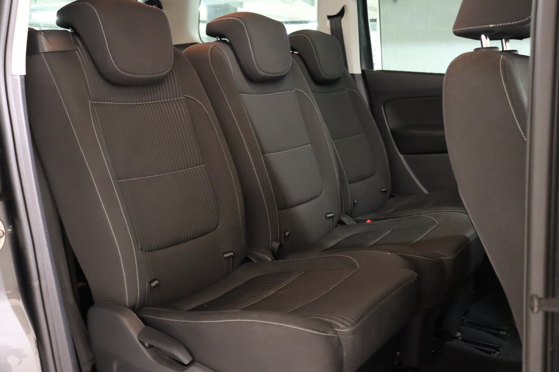 SEAT Alhambra 2.0 TDI Style Eco DSG-image-15