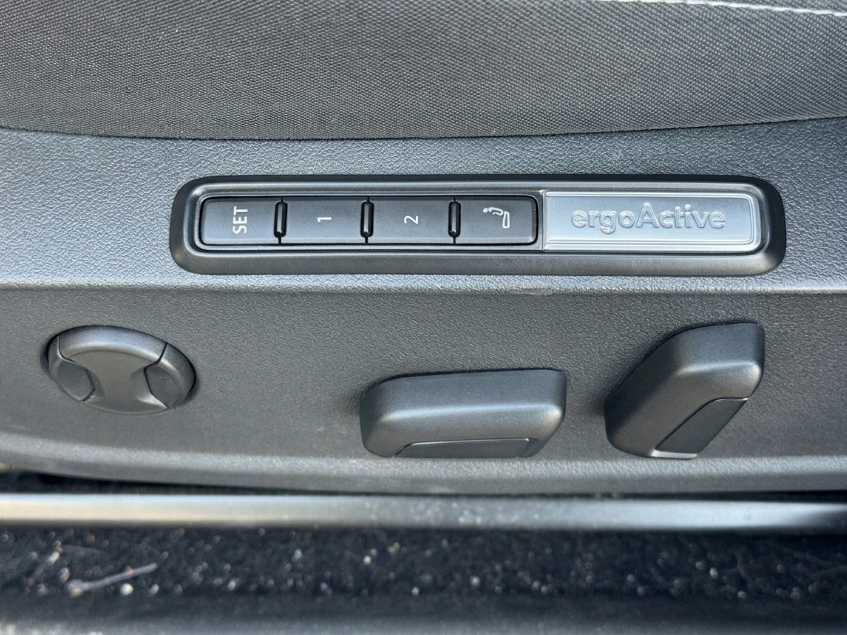 VW ID.3 Pro S - Top Zustand aus erster Hand mit grosser 77kWh Batterie (450km Reichweite) und Vollausstattung-image-4