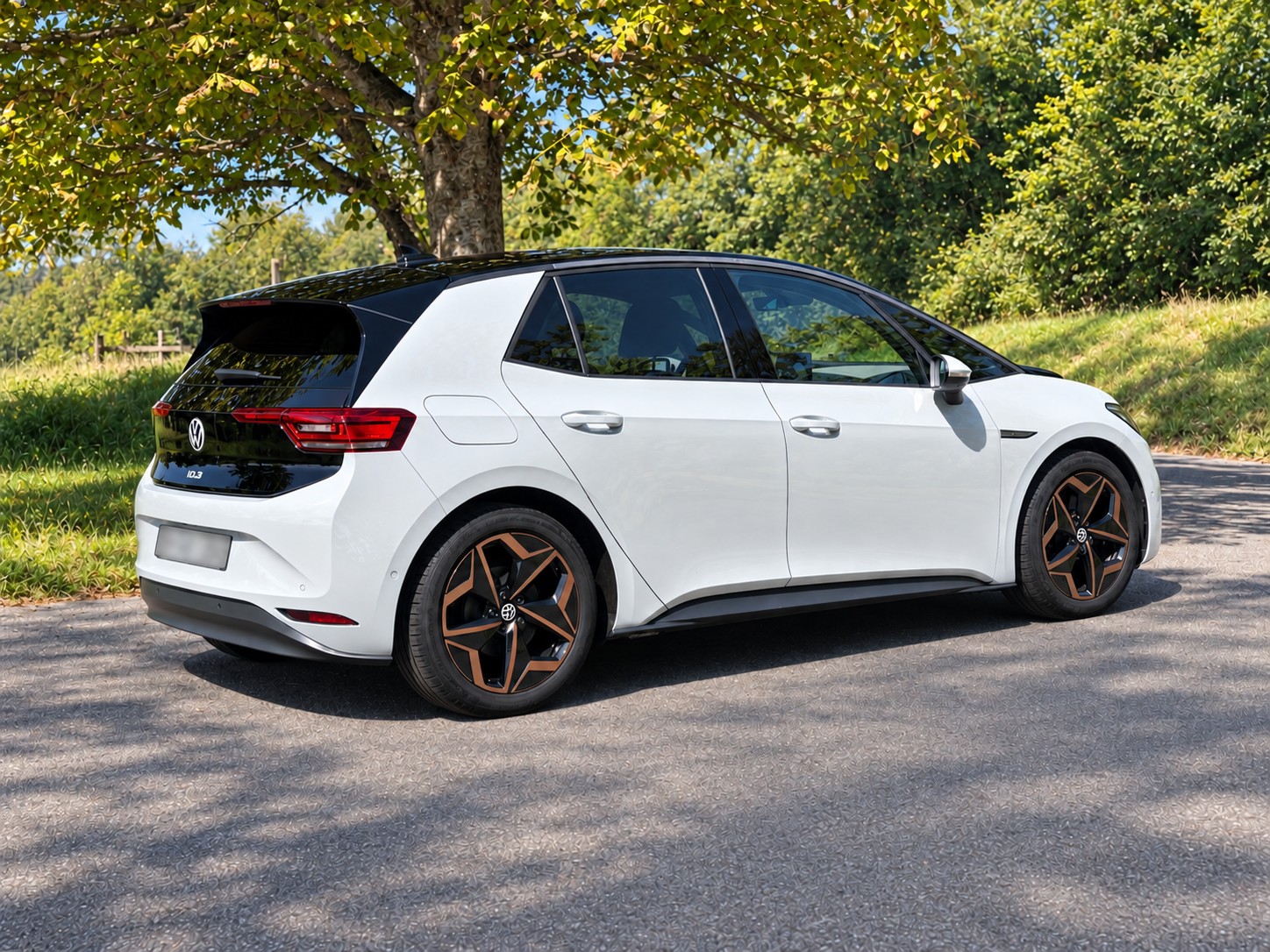 VW ID.3 Pro S - Top Zustand aus erster Hand mit grosser 77kWh Batterie (450km Reichweite) und Vollausstattung-image-2