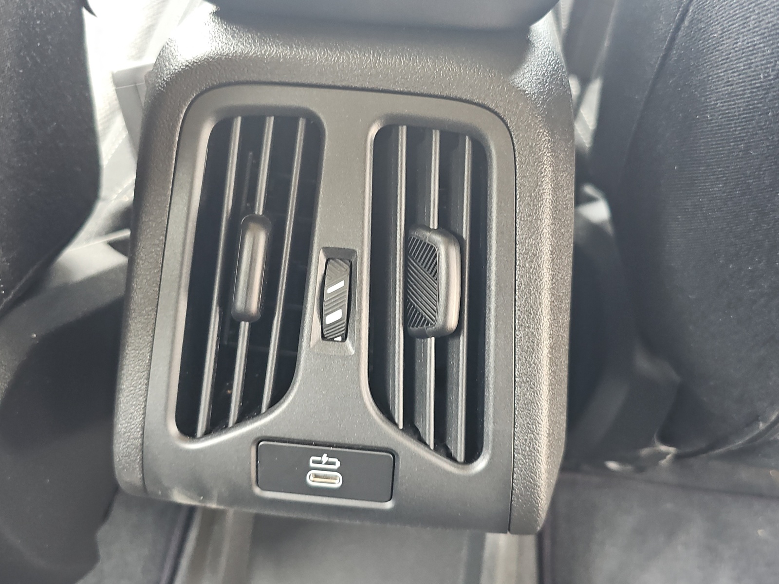 BMW 230e xDrive Act. Tourer-image-20