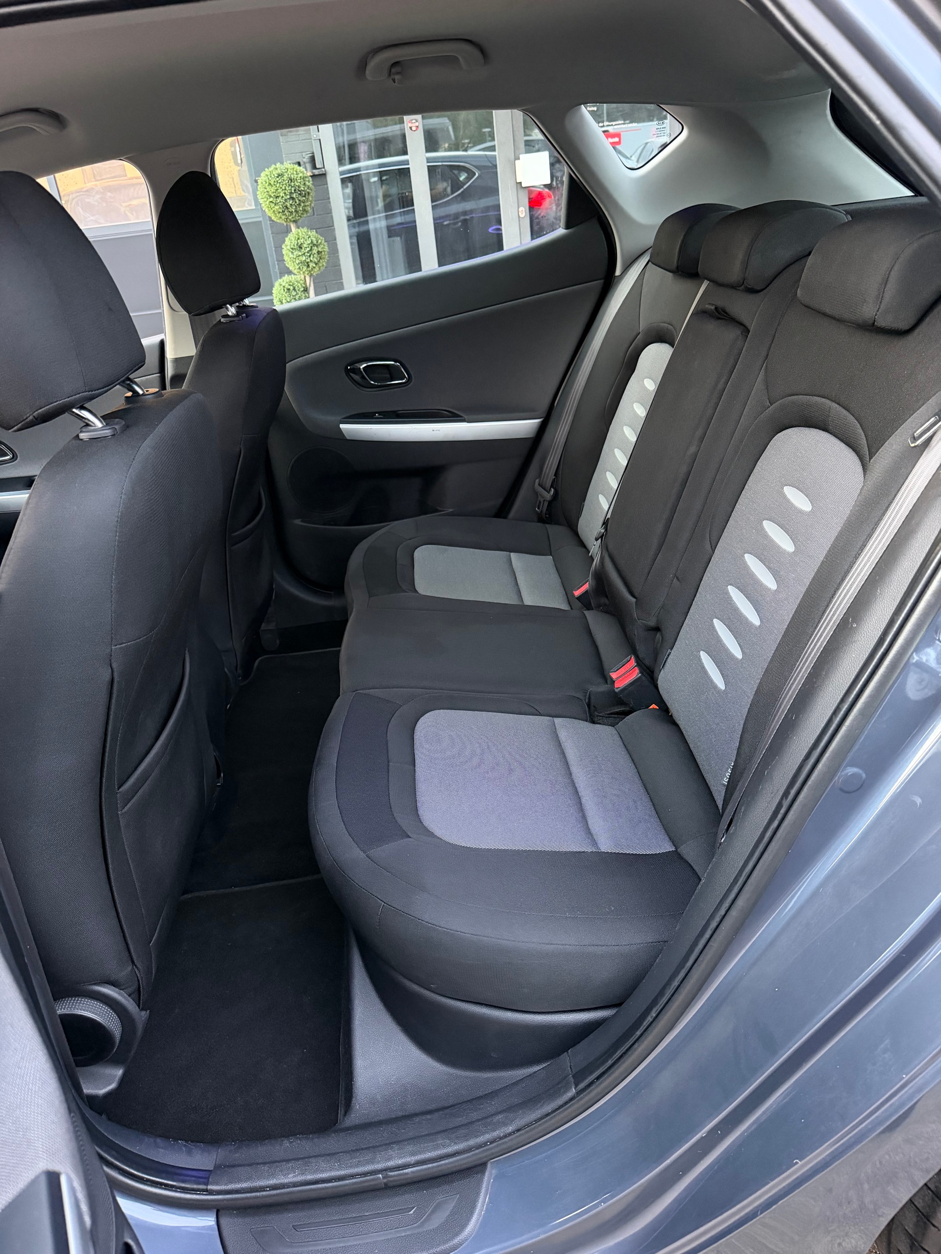 KIA Cee'd 1.6 GDi Style DCT-image-19