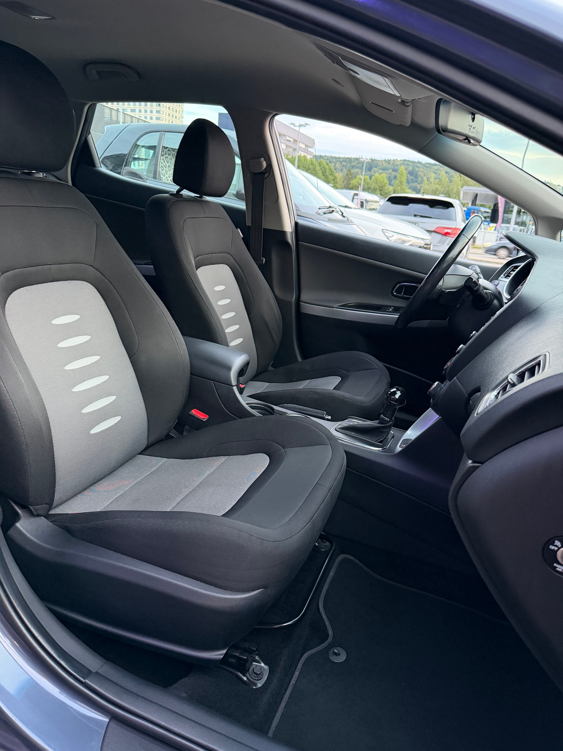 KIA Cee'd 1.6 GDi Style DCT-image-18