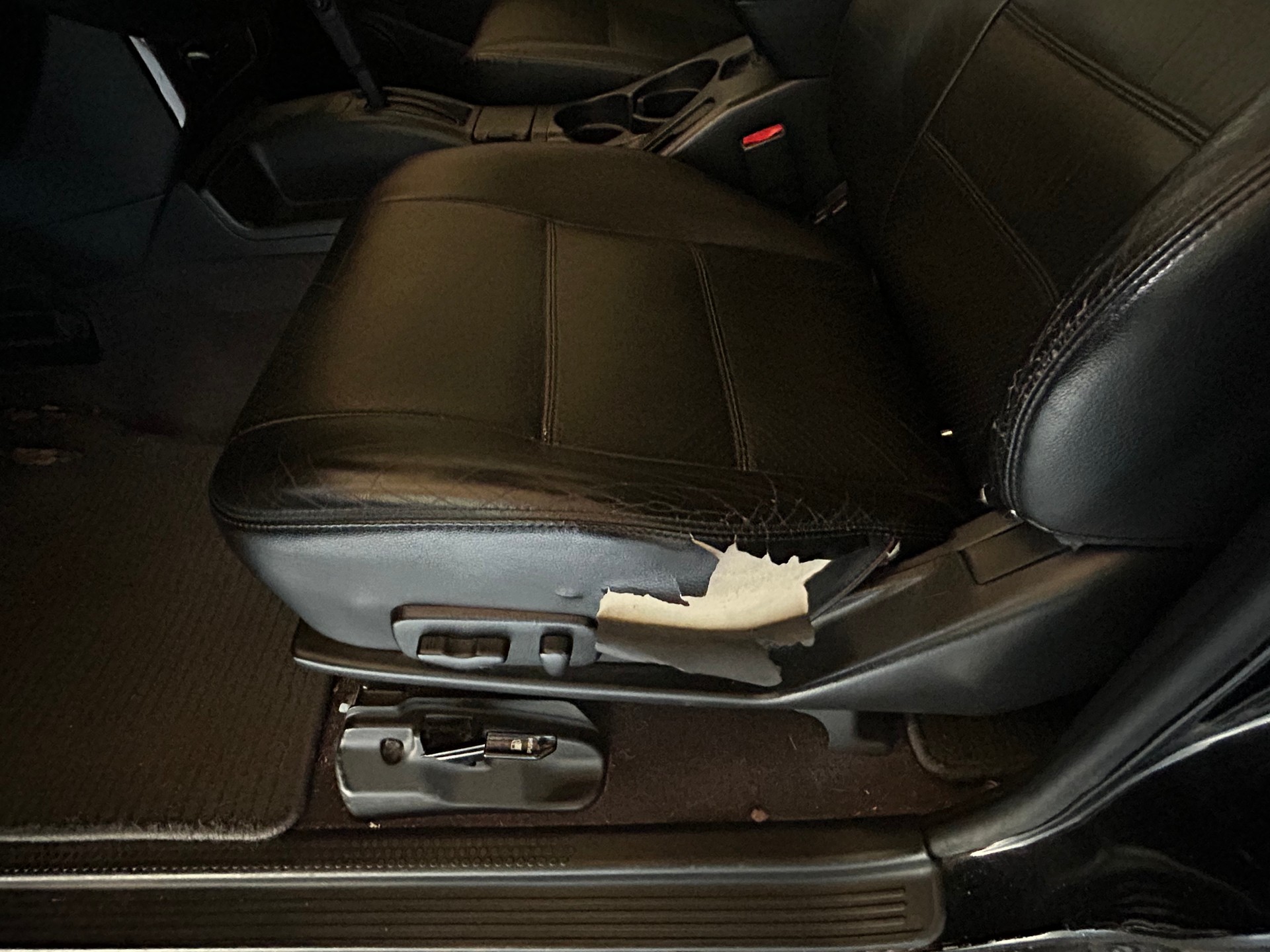 NISSAN Pathfinder 3.5 Executive Limited Edition V6-image-7