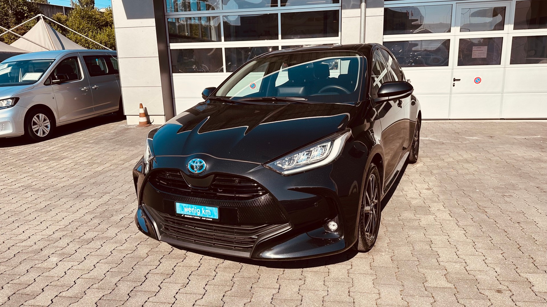 TOYOTA Yaris 1.5 Trend e-CVT-image-21