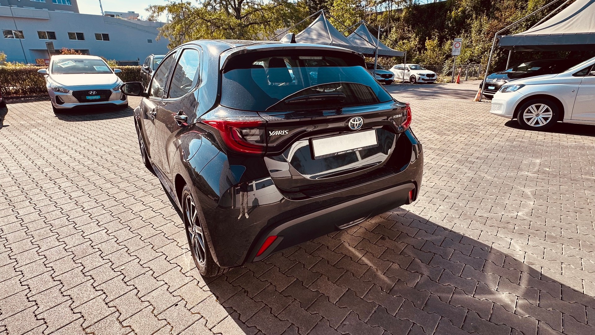 TOYOTA Yaris 1.5 Trend e-CVT-image-10
