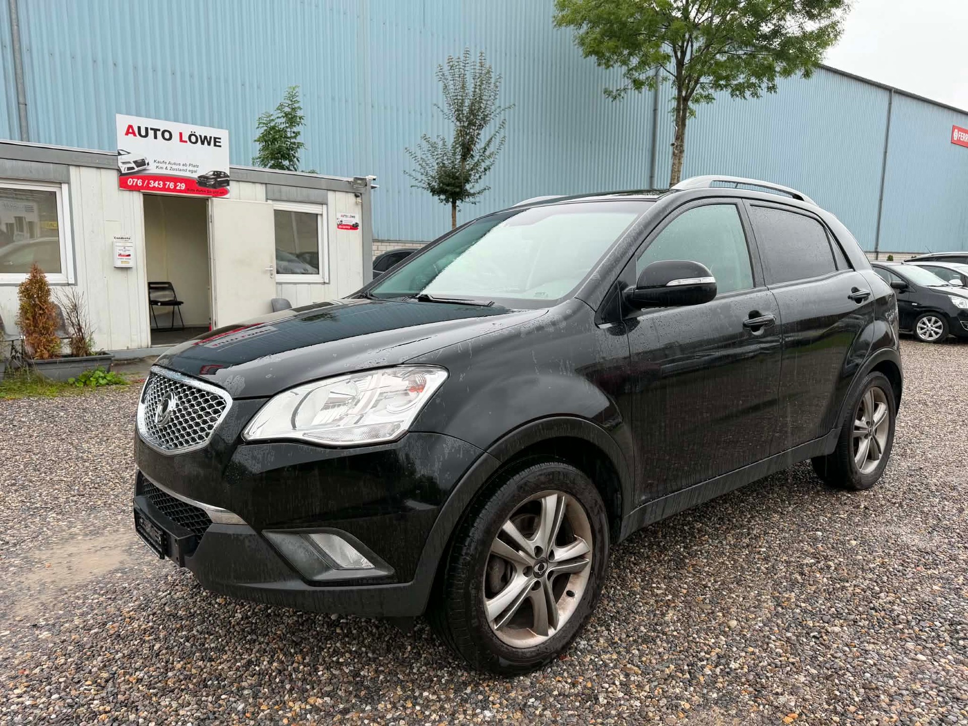 KGM-SsangYong Korando 2.0 e-XDI Family Edition 4WD Automatic-image-12