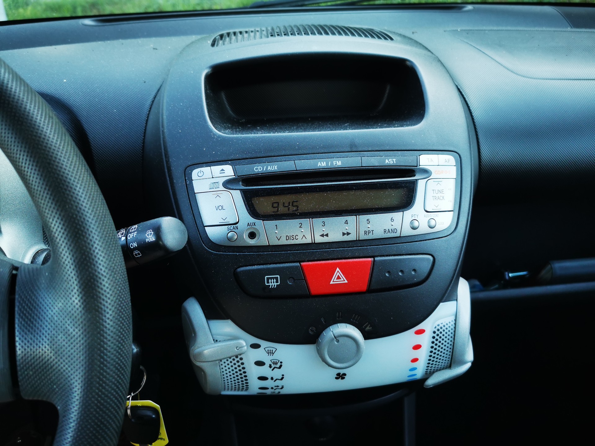 CITROEN C1 1.0i Attraction-image-7