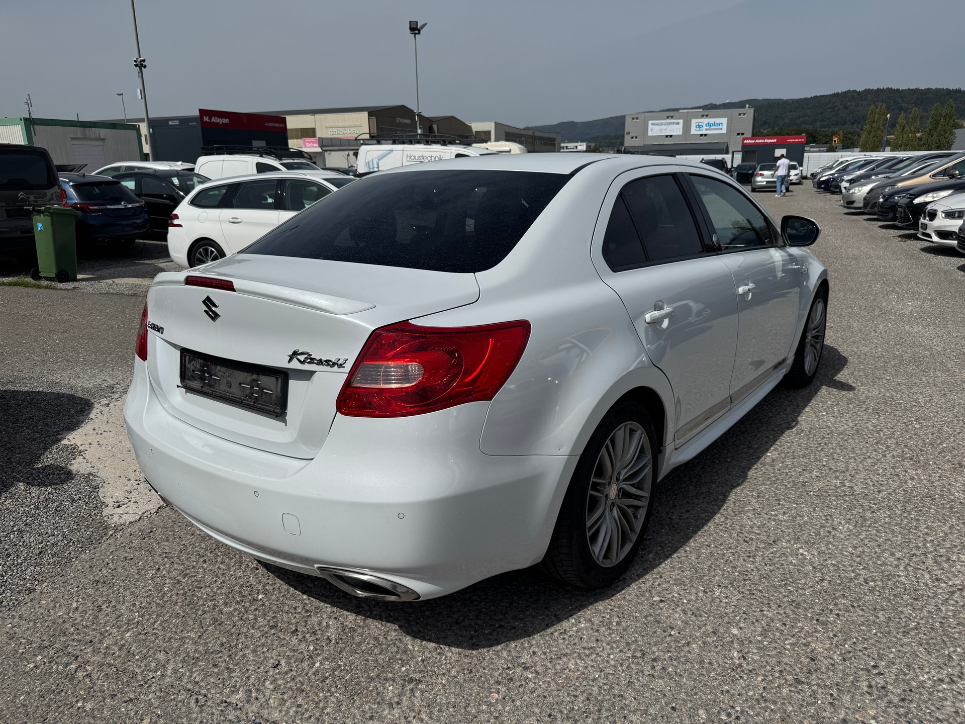 SUZUKI Kizashi 2.4 GL Top 4WD CVT-image-4