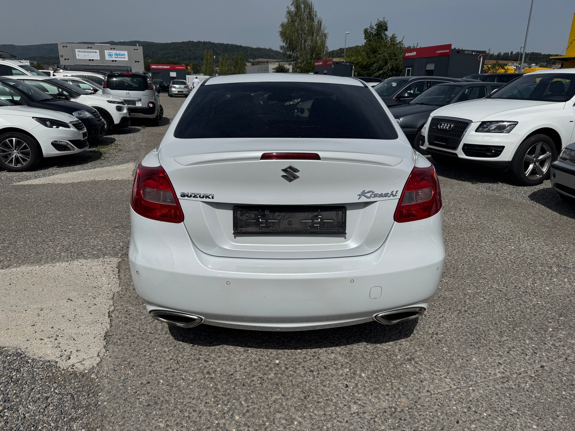 SUZUKI Kizashi 2.4 GL Top 4WD CVT-image-3