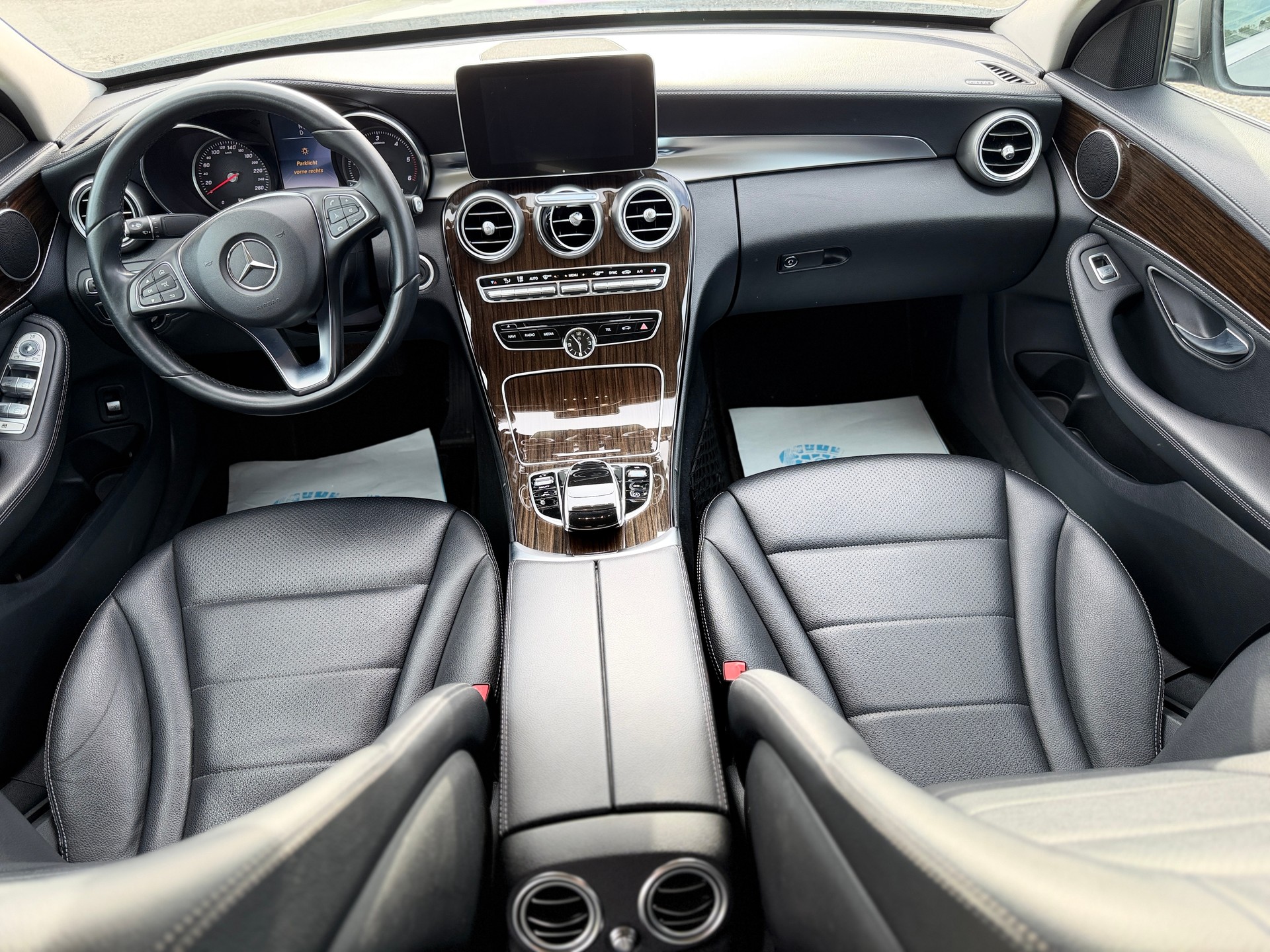 MERCEDES-BENZ C 220 BlueTEC Avantgarde 7G-Tronic-image-4